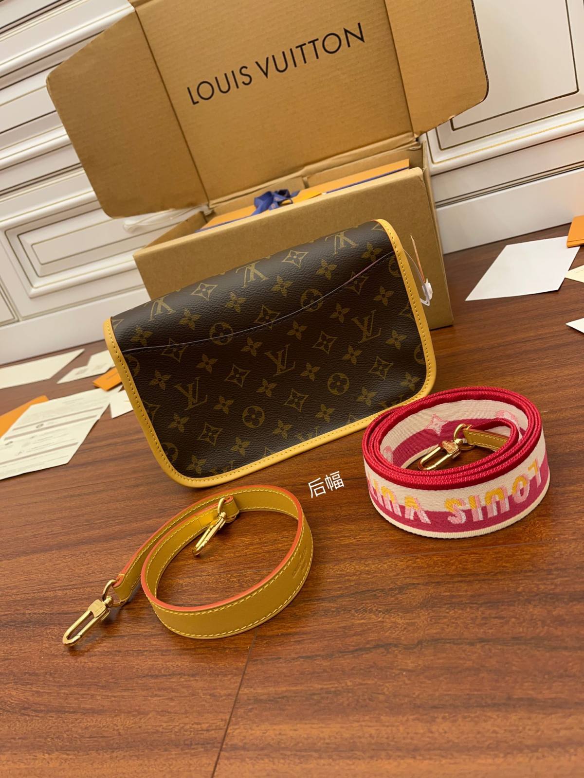 Ellebag Factory’s Replication Techniques for Louis Vuitton DIANE Handbag (M46049) Magenta-Legjobb minőségű hamis Louis Vuitton táska online áruház, replika designer táska ru