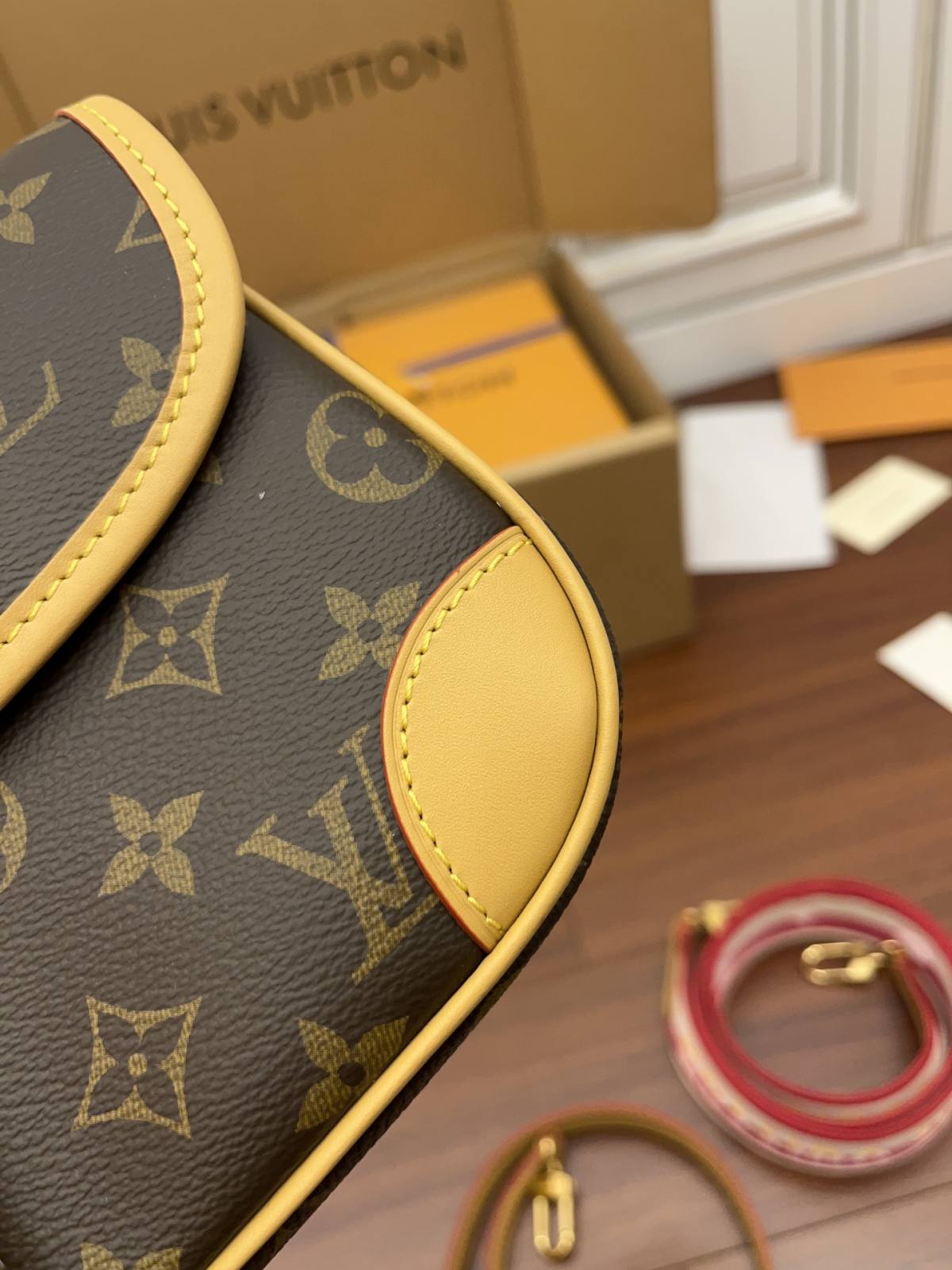 Ellebag Factory’s Replication Techniques for Louis Vuitton DIANE Handbag (M46049) Magenta-Best Quality Fake Louis Vuitton Bag Online Store, Replica designer bag ru