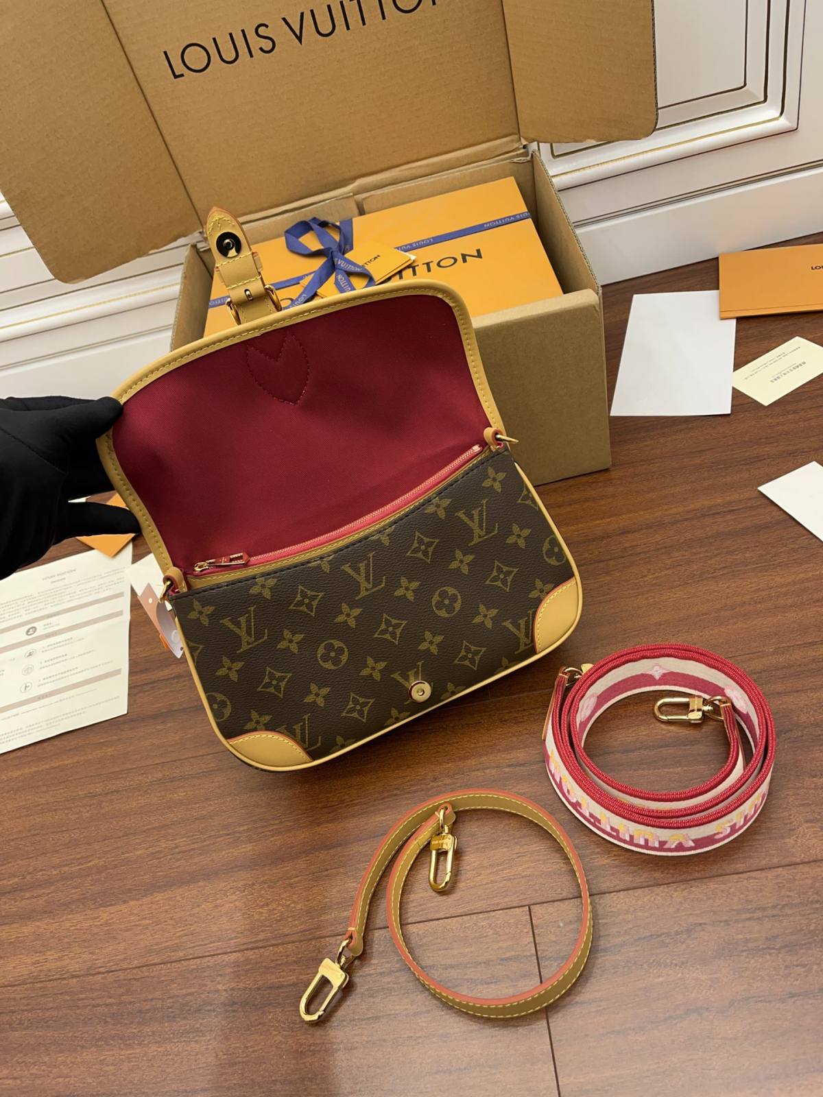 Ellebag Factory’s Replication Techniques for Louis Vuitton DIANE Handbag (M46049) Magenta-Best Quality Fake Louis Vuitton Bag Online Store, Replica designer bag ru