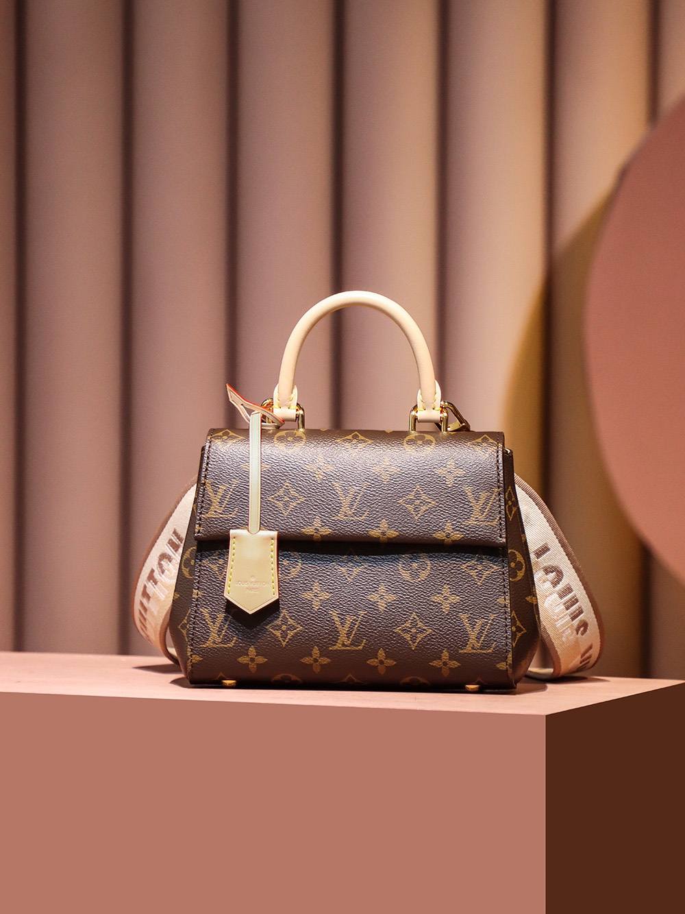 Ellebag Factory’s Replication Techniques for Louis Vuitton Cluny Mini Handbag (M46055)-Labākās kvalitātes viltotās Louis Vuitton somas tiešsaistes veikals, dizaineru somas kopija ru