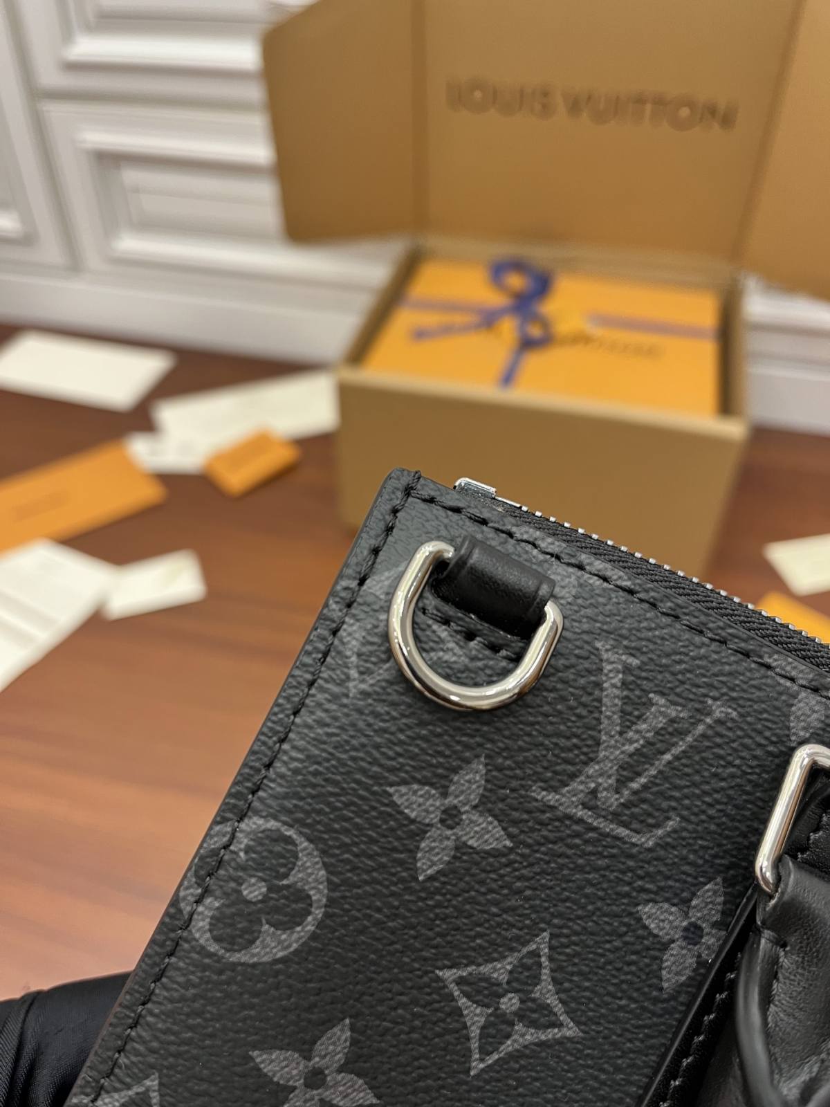 Ellebag Factory’s Replication Techniques for Louis Vuitton M46098 Sac Plat Cross Handbag-Інтэрнэт-крама падробленай сумкі Louis Vuitton лепшай якасці, рэплікі дызайнерскай сумкі ru