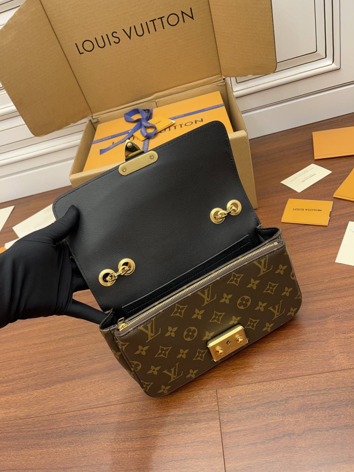 Ellebag Factory Replication Techniques for Louis Vuitton MARCEAU Handbag (M46126) Black-Bedste kvalitet Fake Louis Vuitton Bag Online Store, Replica designer bag ru