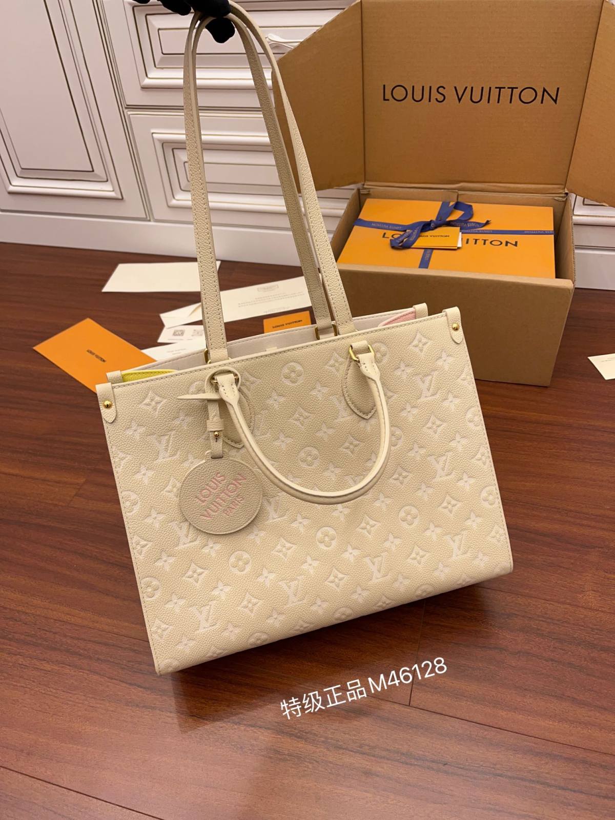 Ellebag Factory Replication Techniques for Louis Vuitton ONTHEGO Medium Handbag (M46128) Pink-Best Quality Replica designer Bag factory in China