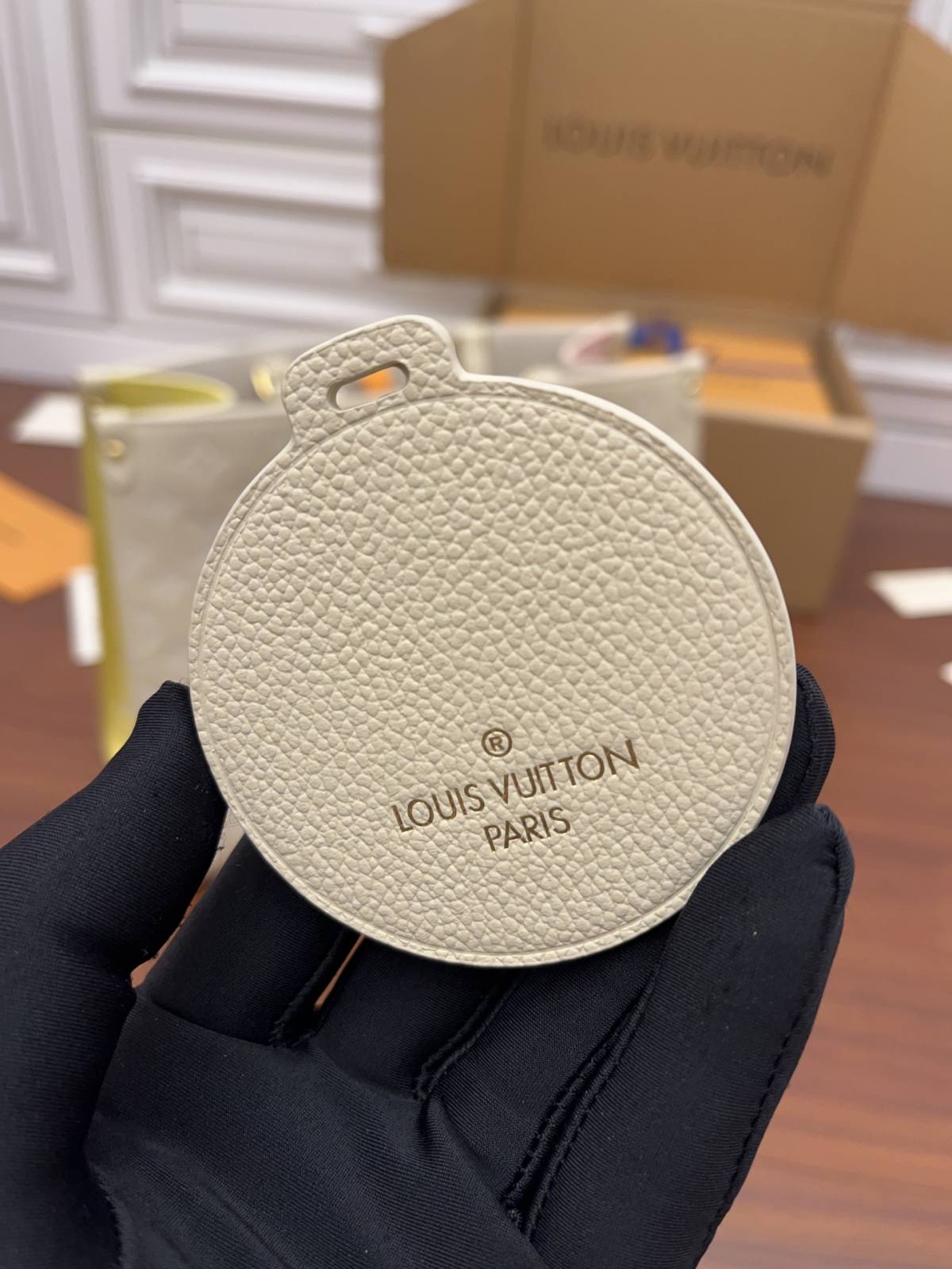 Ellebag Factory Replication Techniques for Louis Vuitton ONTHEGO Medium Handbag (M46128) Pink-Best Quality Fake Louis Vuitton Bag Online Store ، حقيبة مصمم طبق الأصل ru