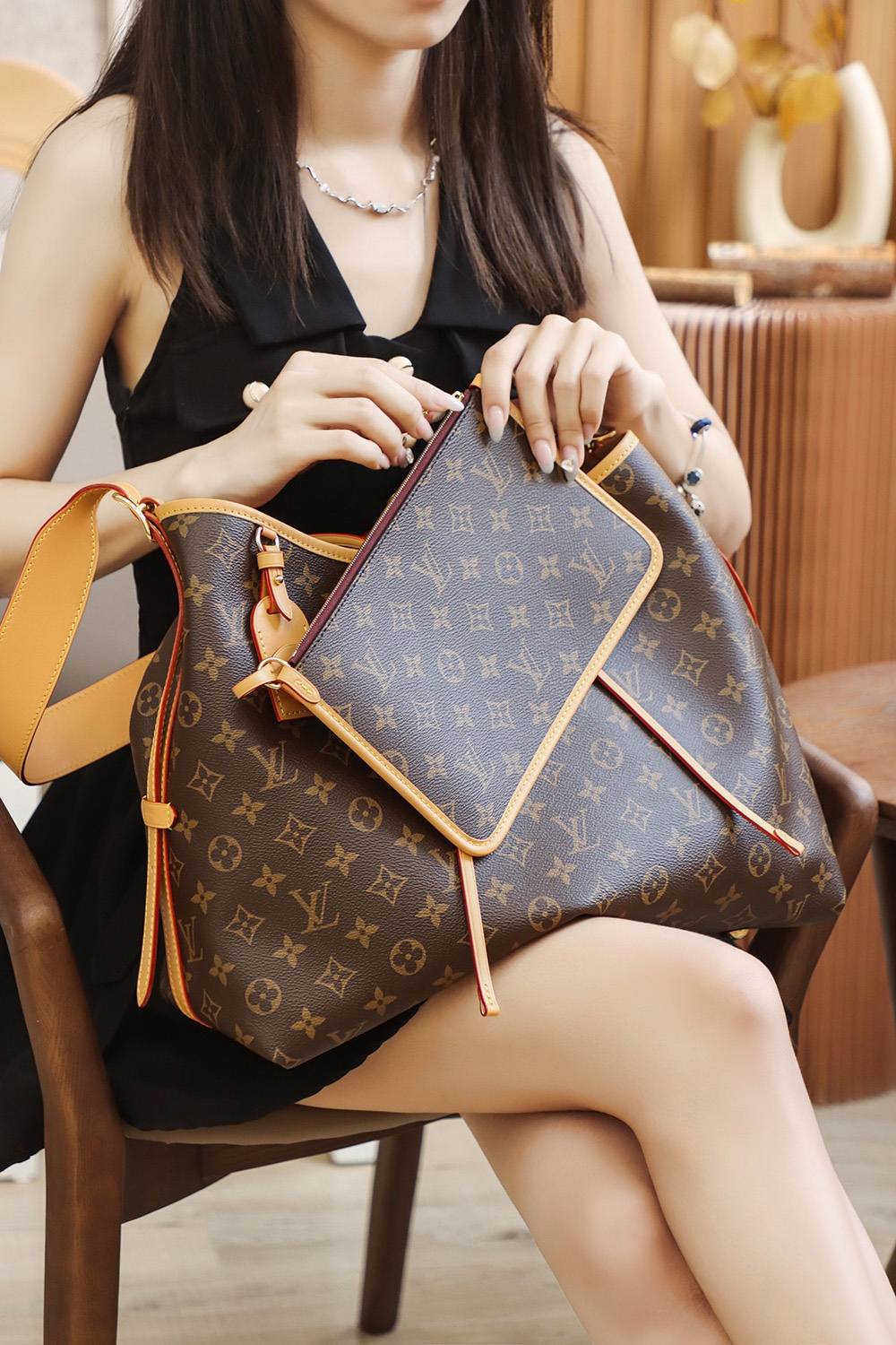 Ellebag Factory Replication Techniques for Louis Vuitton Carryall Small M46197-Best Quality Fake Louis Vuitton Bag Online Store, Replica designer bag ru