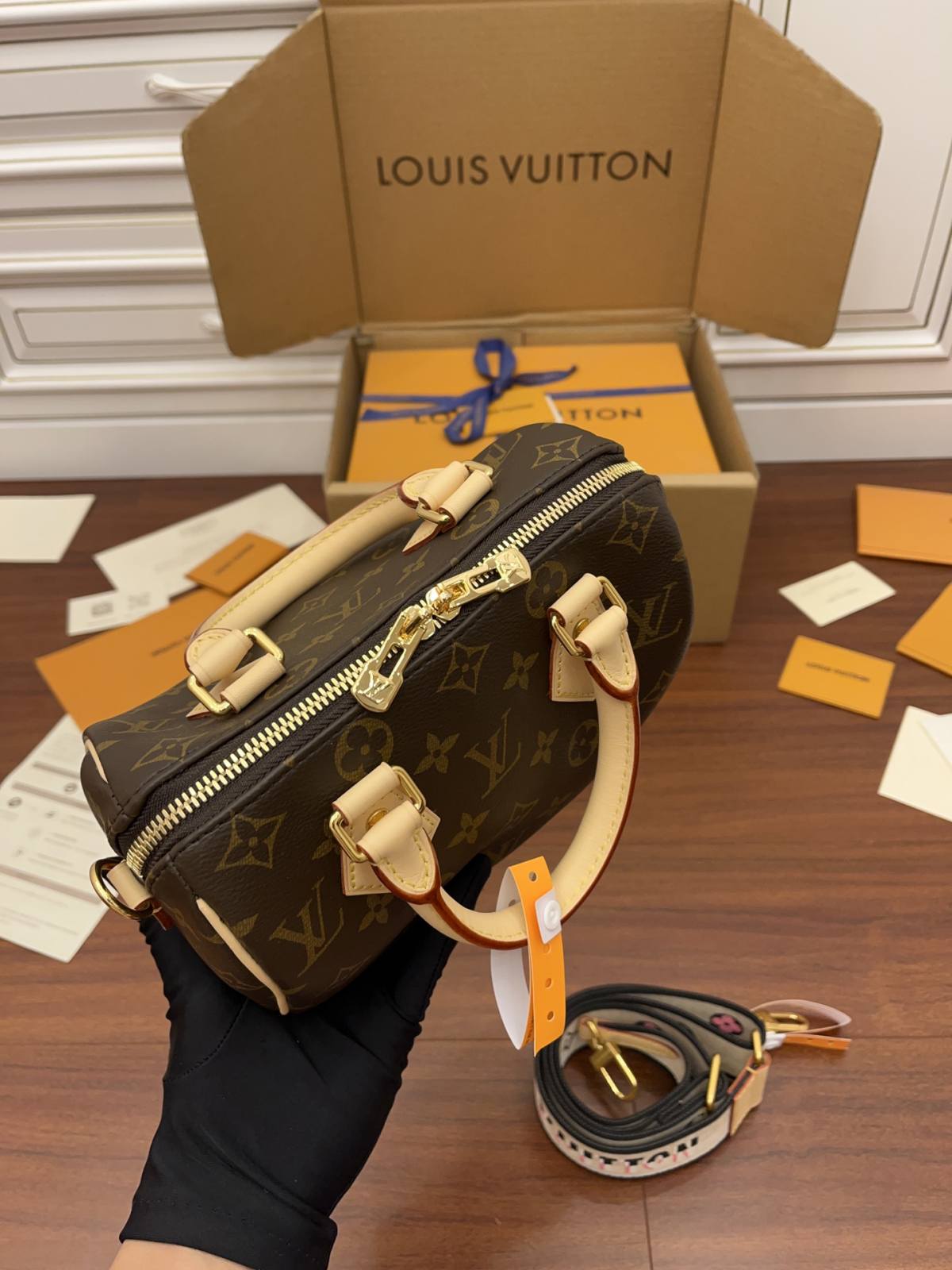 Ellebag Factory Replication Techniques for Louis Vuitton SPEEDY 20 Pillow Bag (M46234)-Beste Qualität gefälschte Louis Vuitton-Taschen Online-Shop, Replik-Designer-Tasche ru