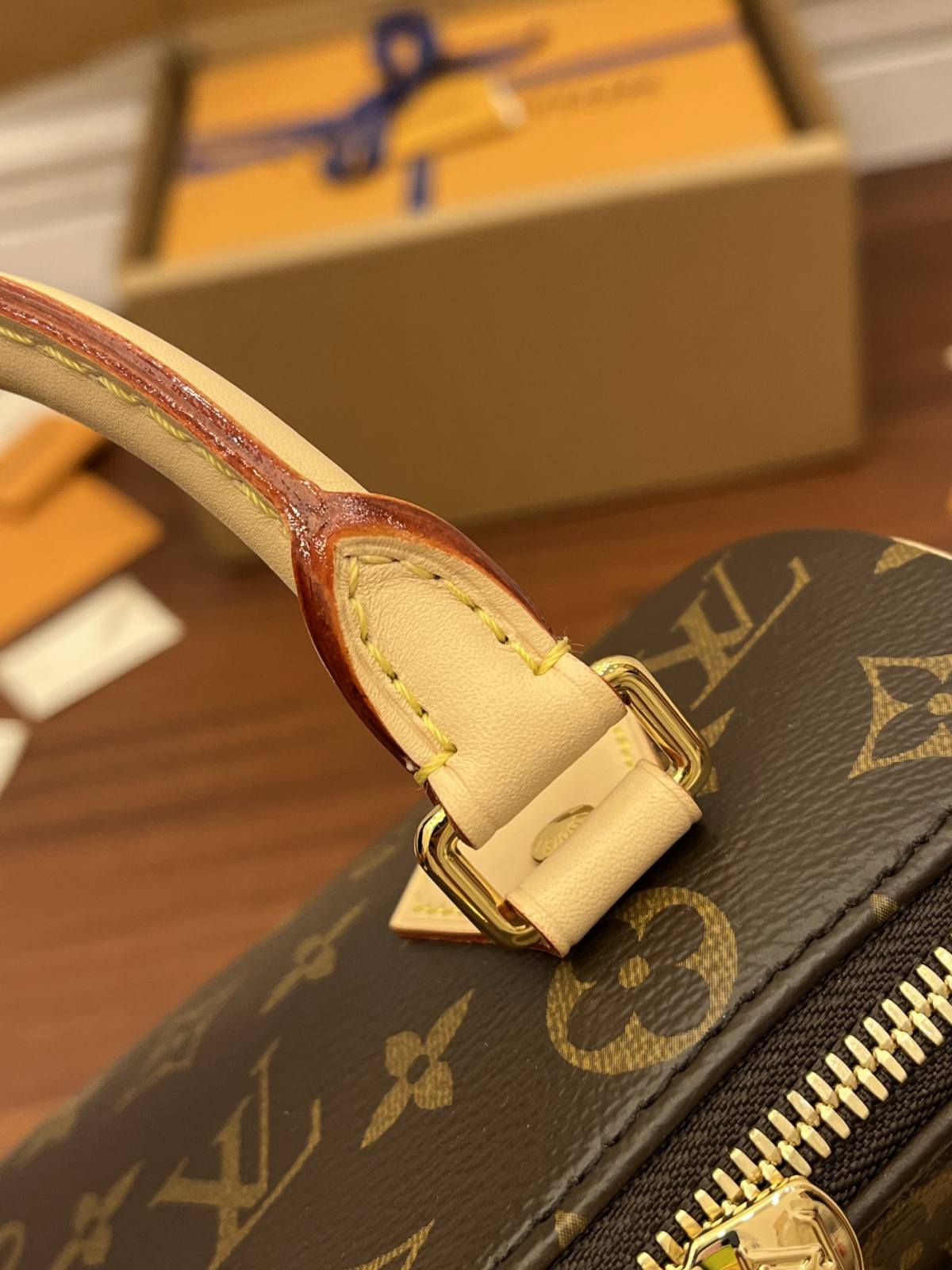 Ellebag Factory Replication Techniques for Louis Vuitton SPEEDY 20 Pillow Bag (M46234)-最高品質の偽のルイヴィトンバッグオンラインストア、レプリカデザイナーバッグru