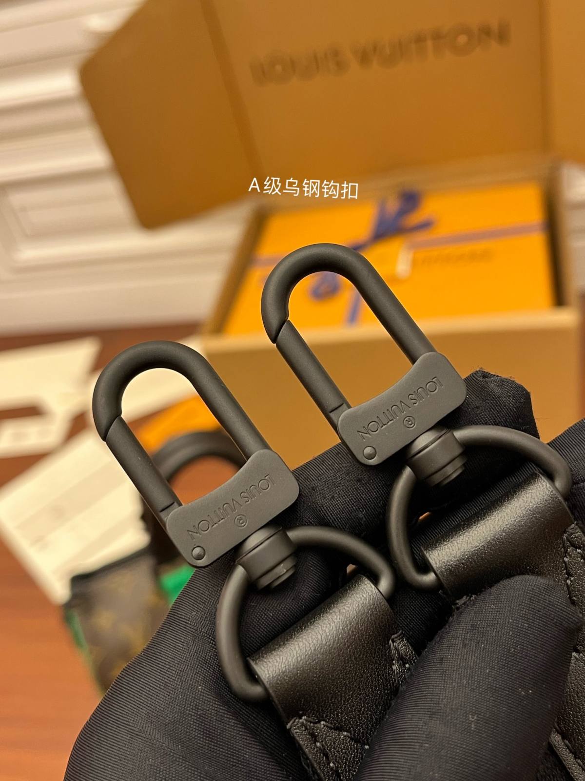 Ellebag Factory Replication Techniques for Louis Vuitton KEEPALL BANDOULIÈRE 25 Handbag (M46249) – Green-Best Quality Fake Louis Vuitton Bag Online Store ، حقيبة مصمم طبق الأصل ru