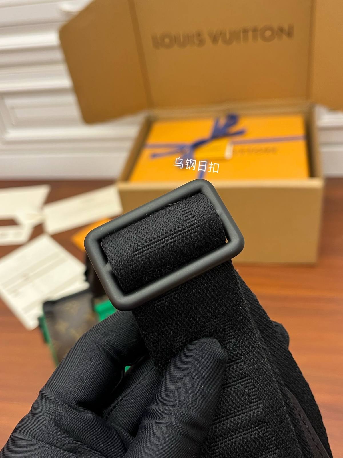 Ellebag Factory Replication Techniques for Louis Vuitton KEEPALL BANDOULIÈRE 25 Handbag (M46249) – Green-最高品質の偽のルイヴィトンバッグオンラインストア、レプリカデザイナーバッグru