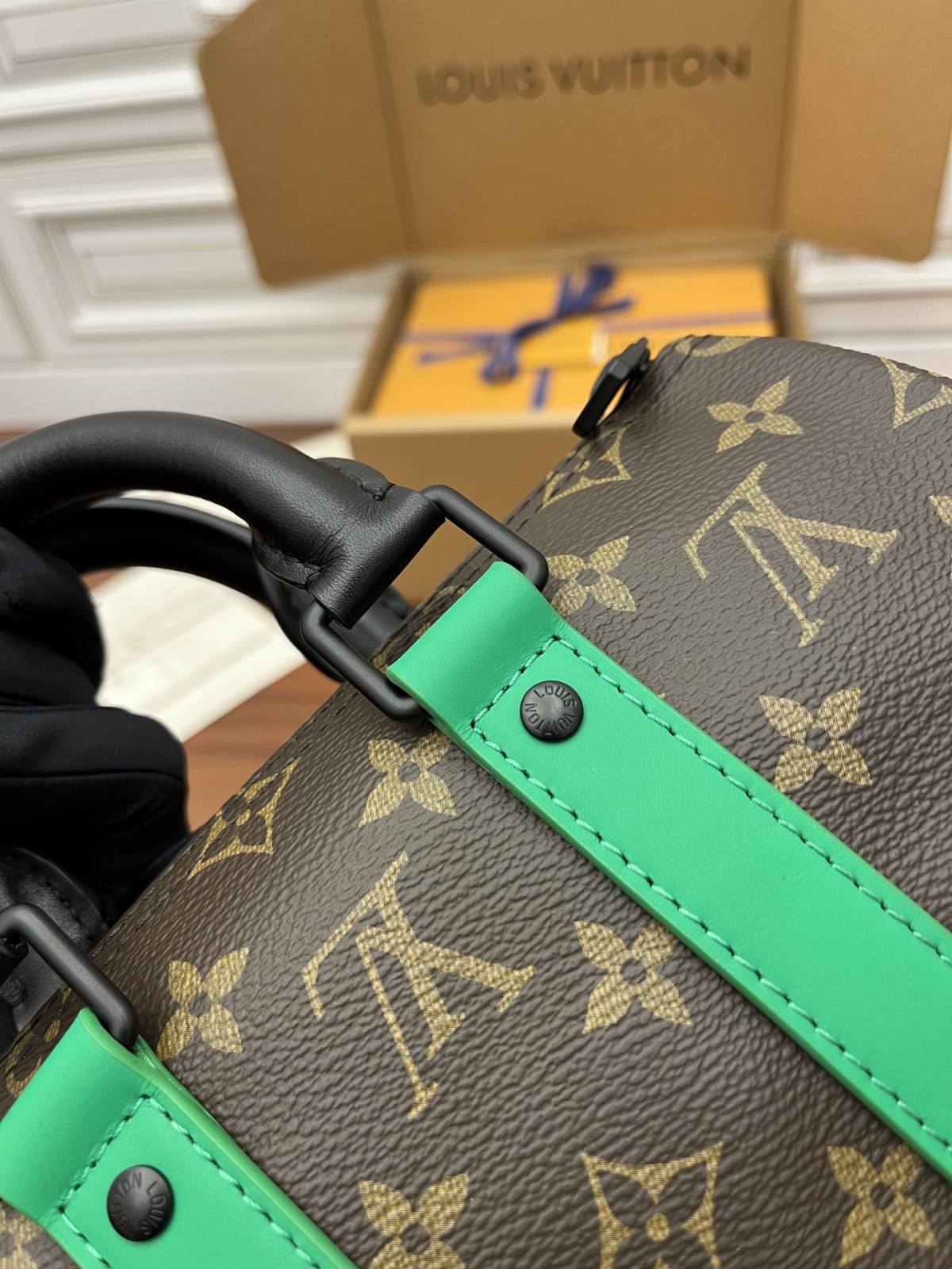 Ellebag Factory Replication Techniques for Louis Vuitton KEEPALL BANDOULIÈRE 25 Handbag (M46249) – Green-Online obchod s falošnou taškou Louis Vuitton najvyššej kvality, replika značkovej tašky ru