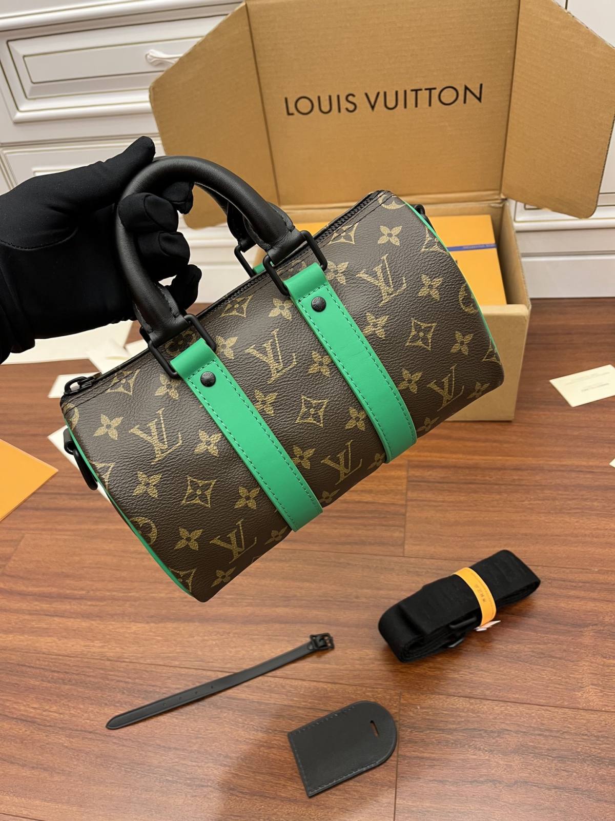 Ellebag Factory Replication Techniques for Louis Vuitton KEEPALL BANDOULIÈRE 25 Handbag (M46249) – Green-Best Quality Fake Louis Vuitton Bag Nettbutikk, Replica designer bag ru