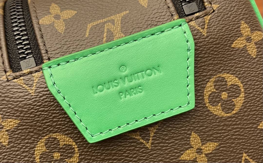 Ellebag Factory Replication Techniques for Louis Vuitton DOPP KIT Toiletry Bag (M46253) – Green Monogram Macassar Canvas-Best Quality Fake Louis Vuitton Bag Online Store, Replica designer bag ru