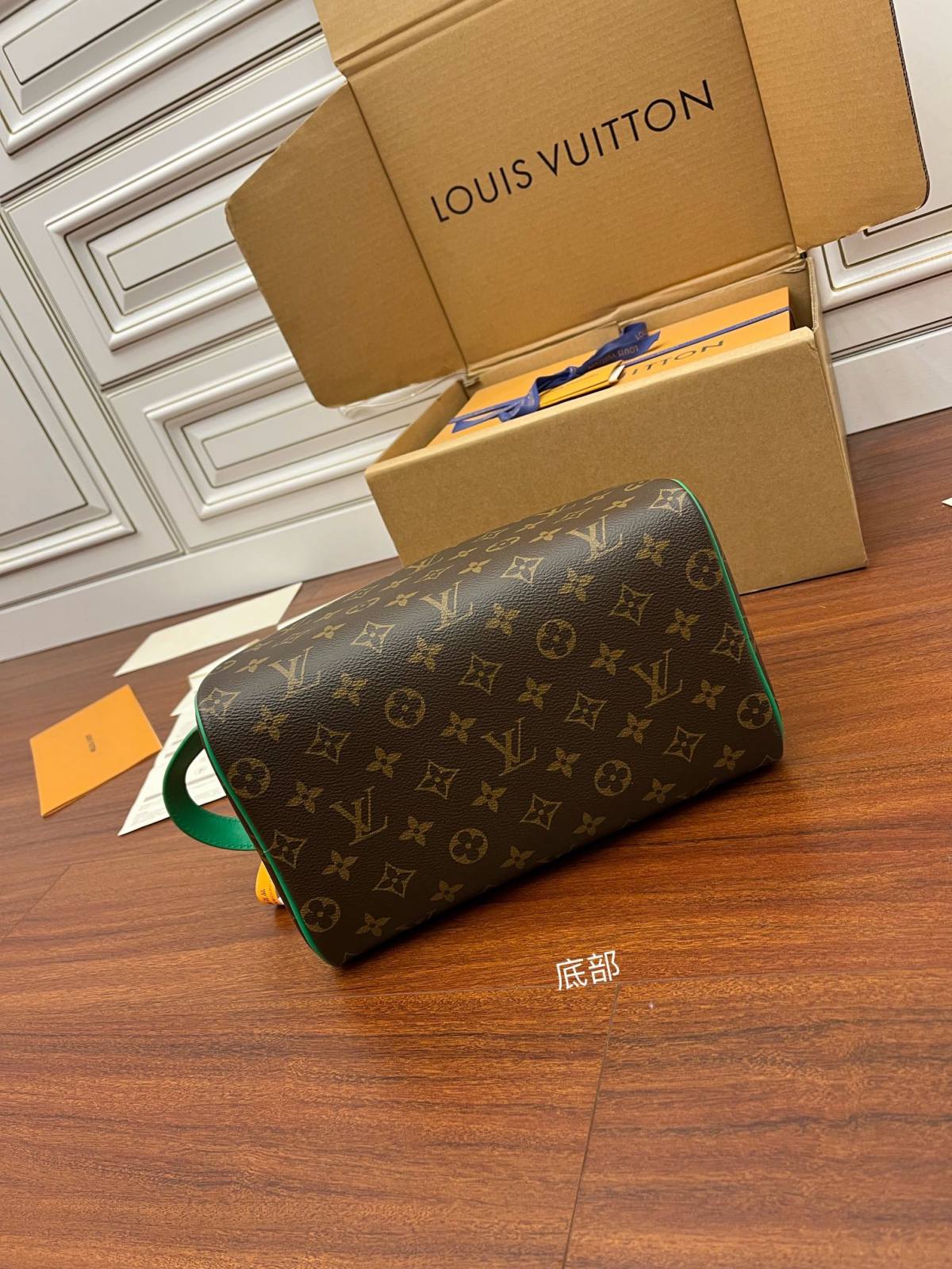 Ellebag Factory Replication Techniques for Louis Vuitton DOPP KIT Toiletry Bag (M46253) – Green Monogram Macassar Canvas-Magazin online de geanți Louis Vuitton fals de cea mai bună calitate, geantă de designer replica ru