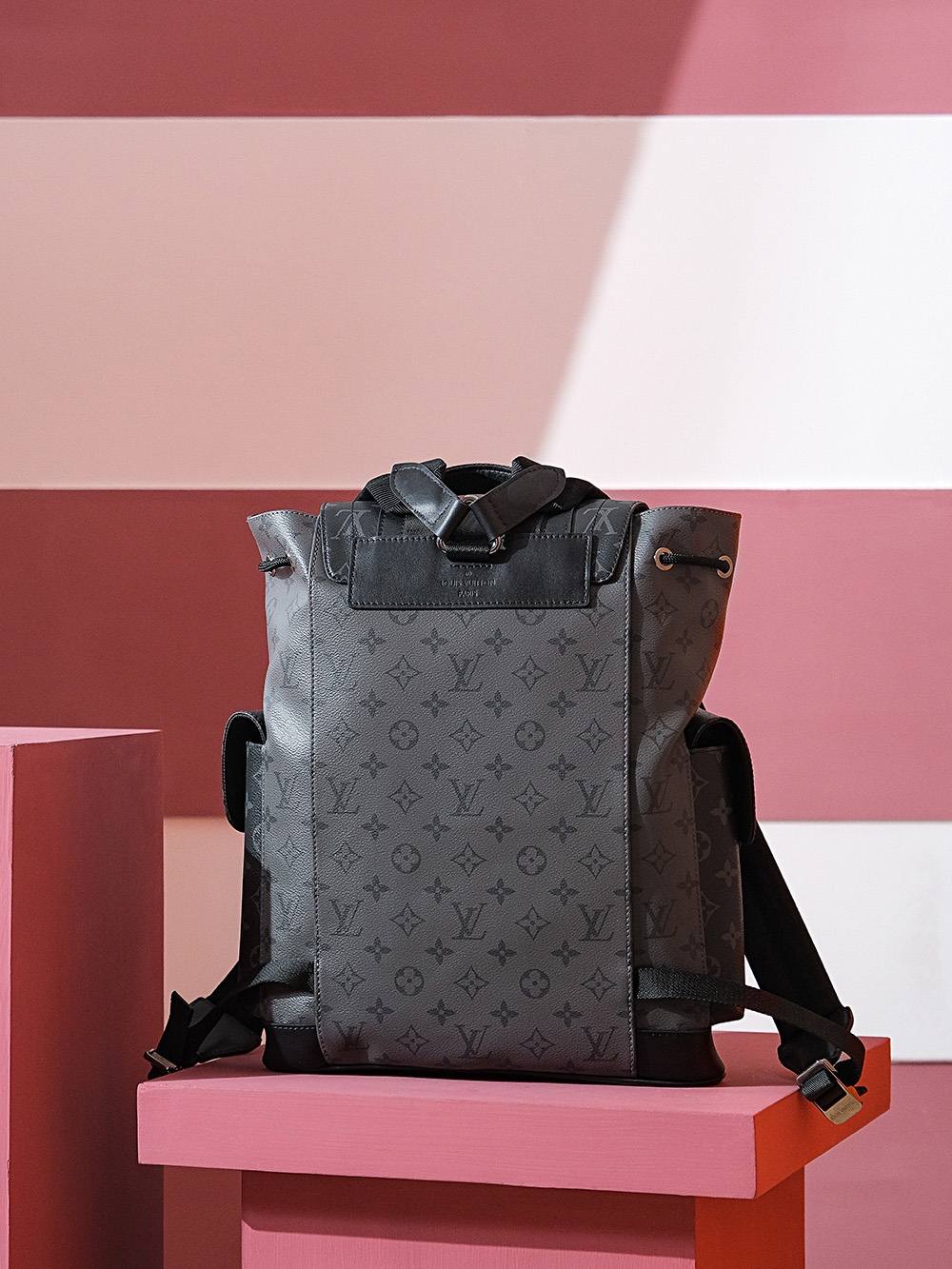 Ellebag Factory Replication Techniques for Louis Vuitton Christopher Small Backpack (M46331)-Ti o dara ju Didara iro Louis Vuitton apo Online itaja, Ajọra onise apo ru