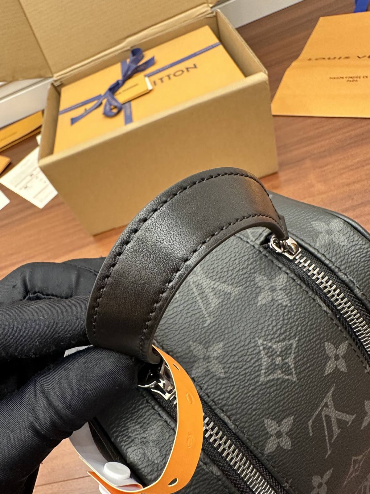 Ellebag Factory Replication Technique – Louis Vuitton DOPP KIT Toiletry Bag (M46354)-Legjobb minőségű hamis Louis Vuitton táska online áruház, replika designer táska ru