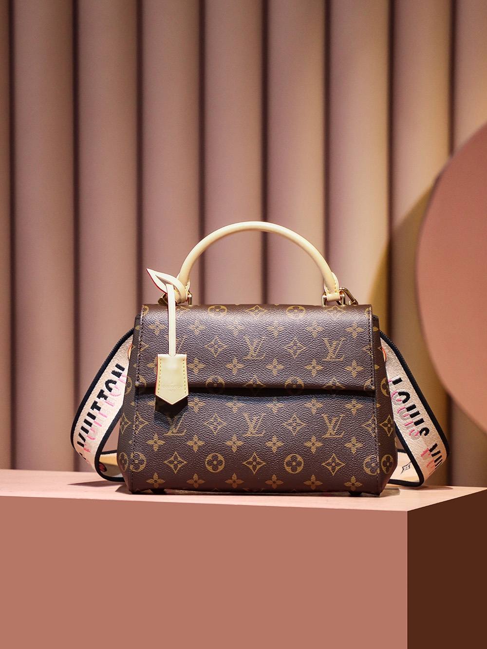 Ellebag Factory Replication Technique – Louis Vuitton CLUNY Handbag (M46372)-Yakanakisa Hunhu Fake Louis Vuitton Bag Online Store, Replica dhizaini bag ru