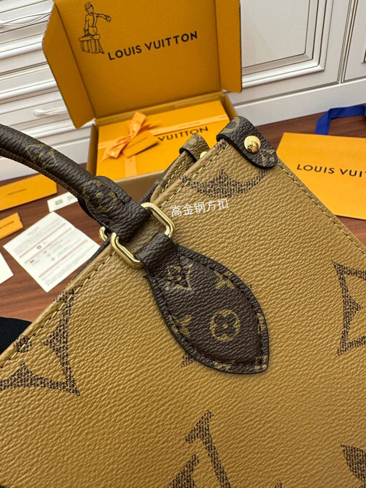 Ellebag Factory Replication Technique – Louis Vuitton ONTHEGO Small Handbag (M46373)-Labākās kvalitātes viltotās Louis Vuitton somas tiešsaistes veikals, dizaineru somas kopija ru