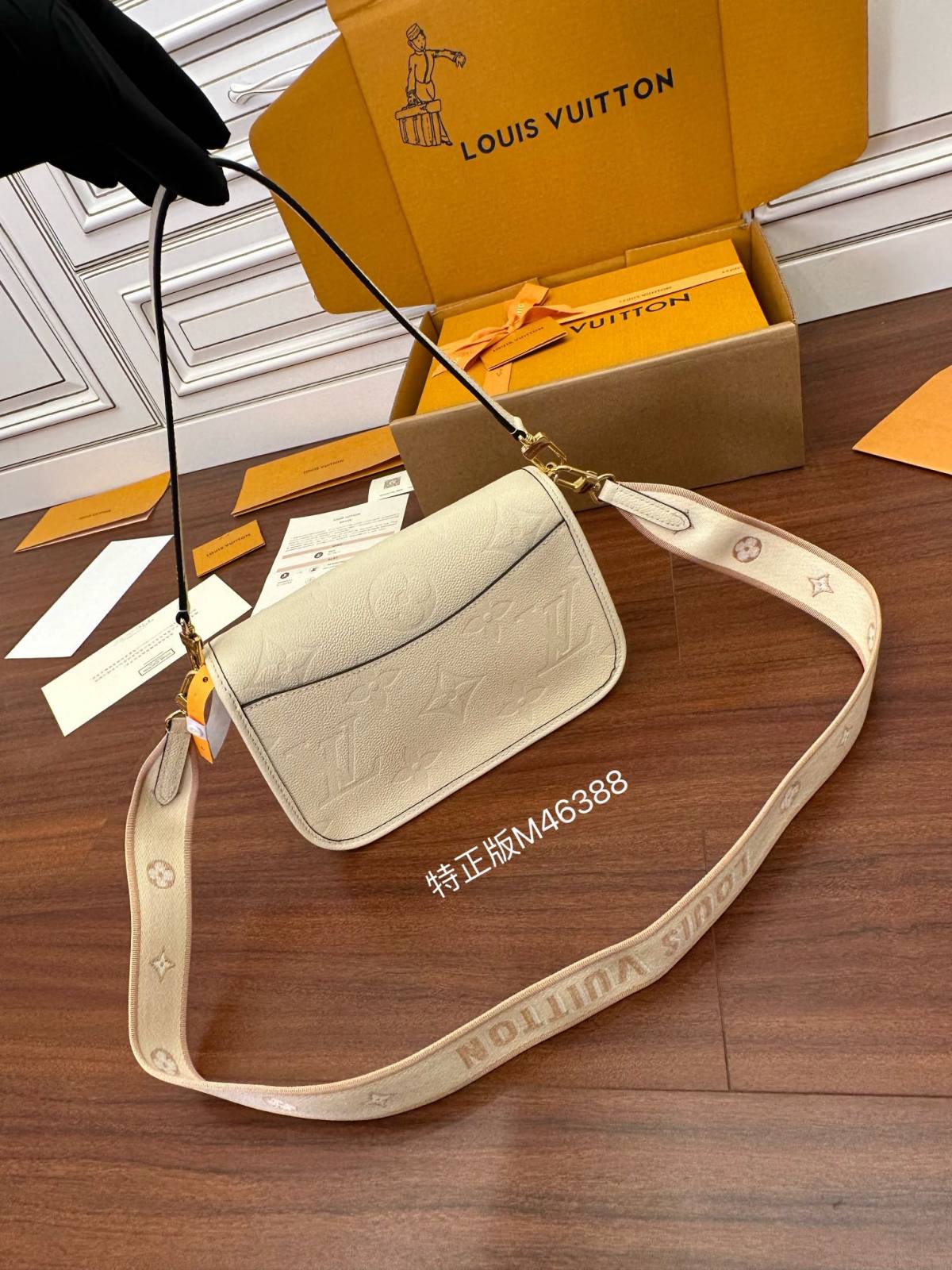 Ellebag Factory Replication Technique – Louis Vuitton DIANE Handbag (M46388)-Botiga en línia de bosses falses de Louis Vuitton de millor qualitat, rèplica de bosses de disseny ru