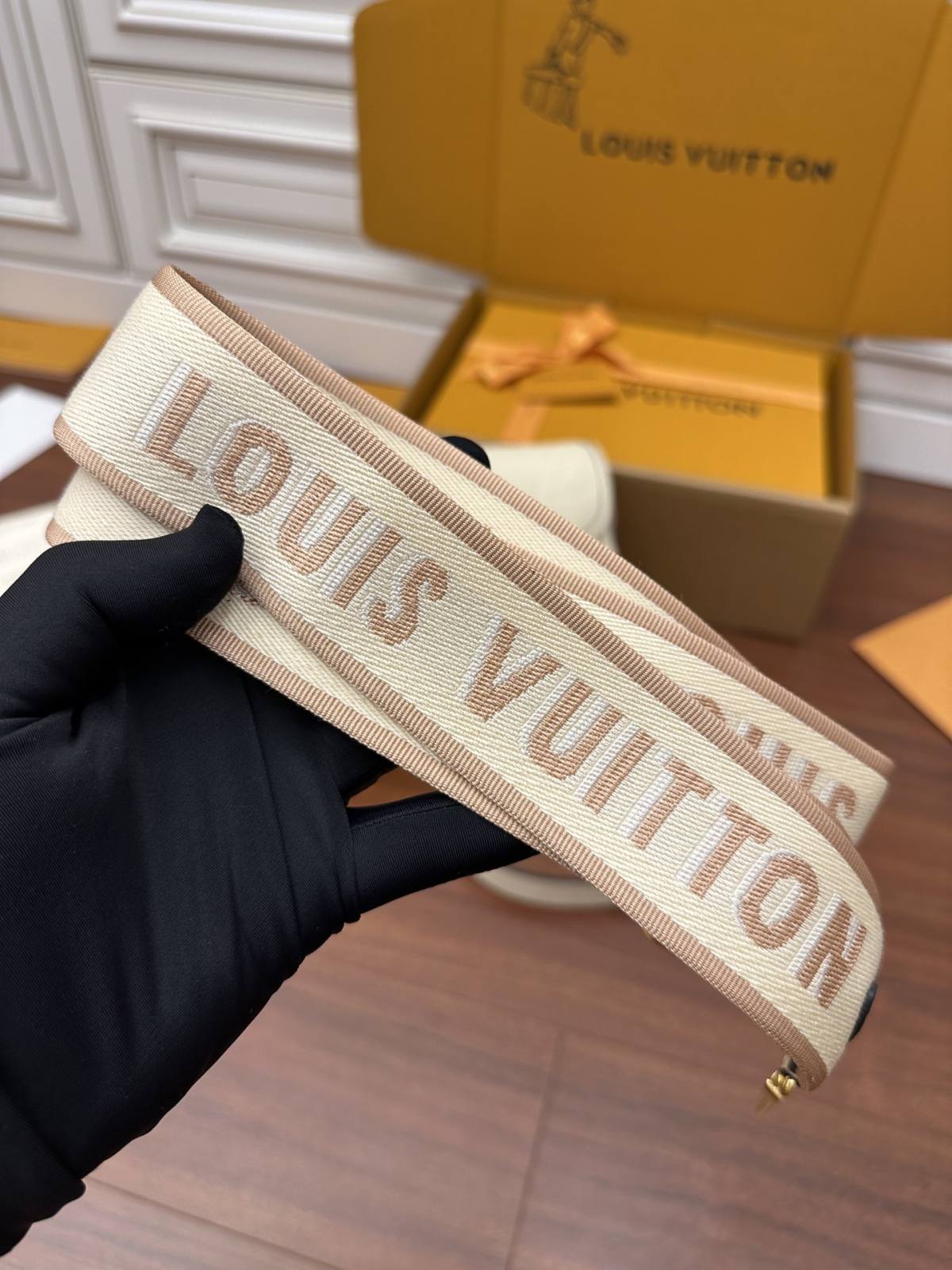 Ellebag Factory Replication Technique – Louis Vuitton DIANE Handbag (M46388)-Meilleure qualité de faux sac Louis Vuitton en ligne, réplique de sac de créateur ru