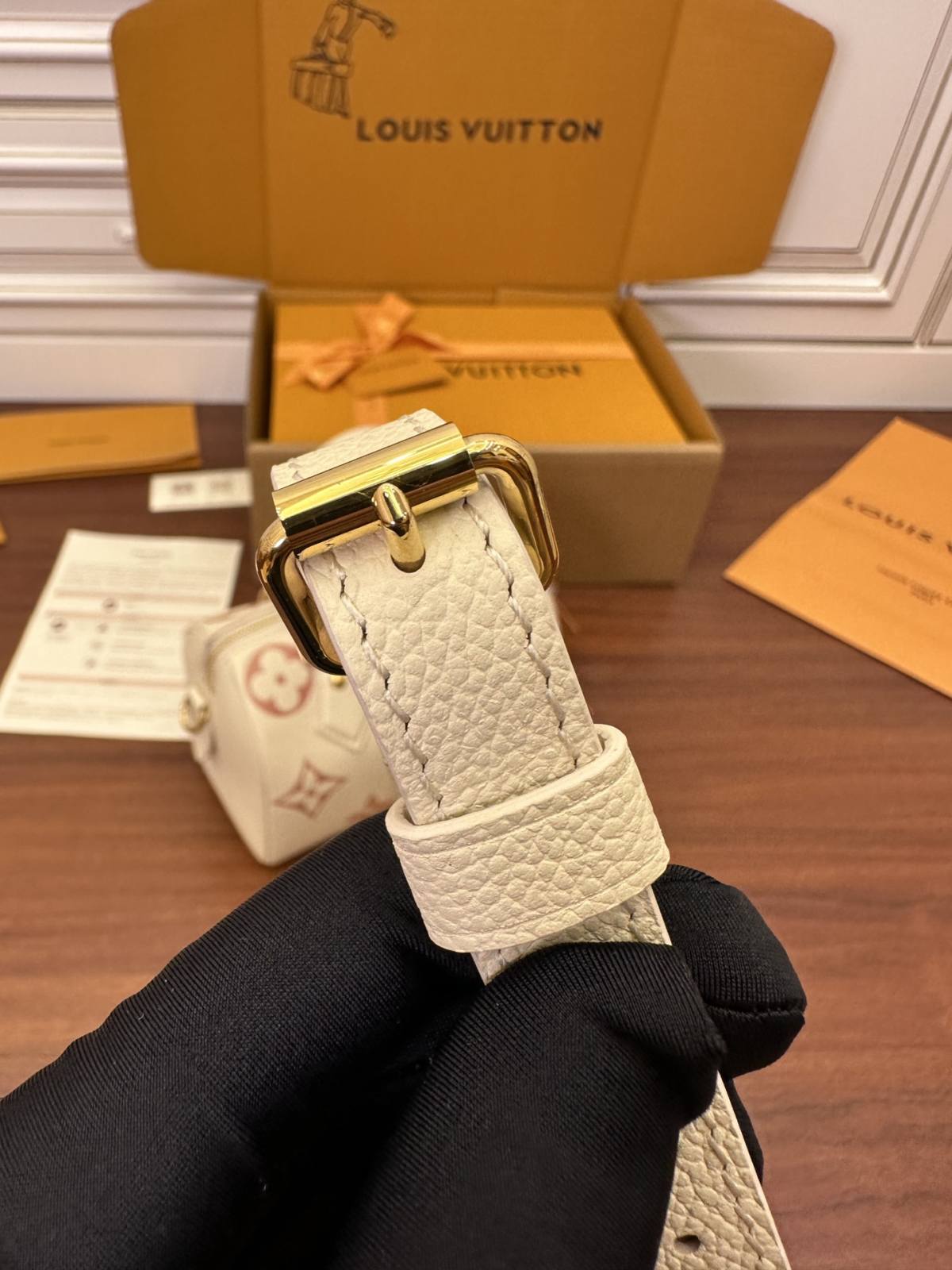 Ellebag Factory Replication Technique – Louis Vuitton SPEEDY BANDOULIÈRE 20 (M46397)-Umgangatho ogqwesileyo woMgangatho weFake weLouis Vuitton kwiVenkile ye-Intanethi, ibhegi yomyili weReplica ru