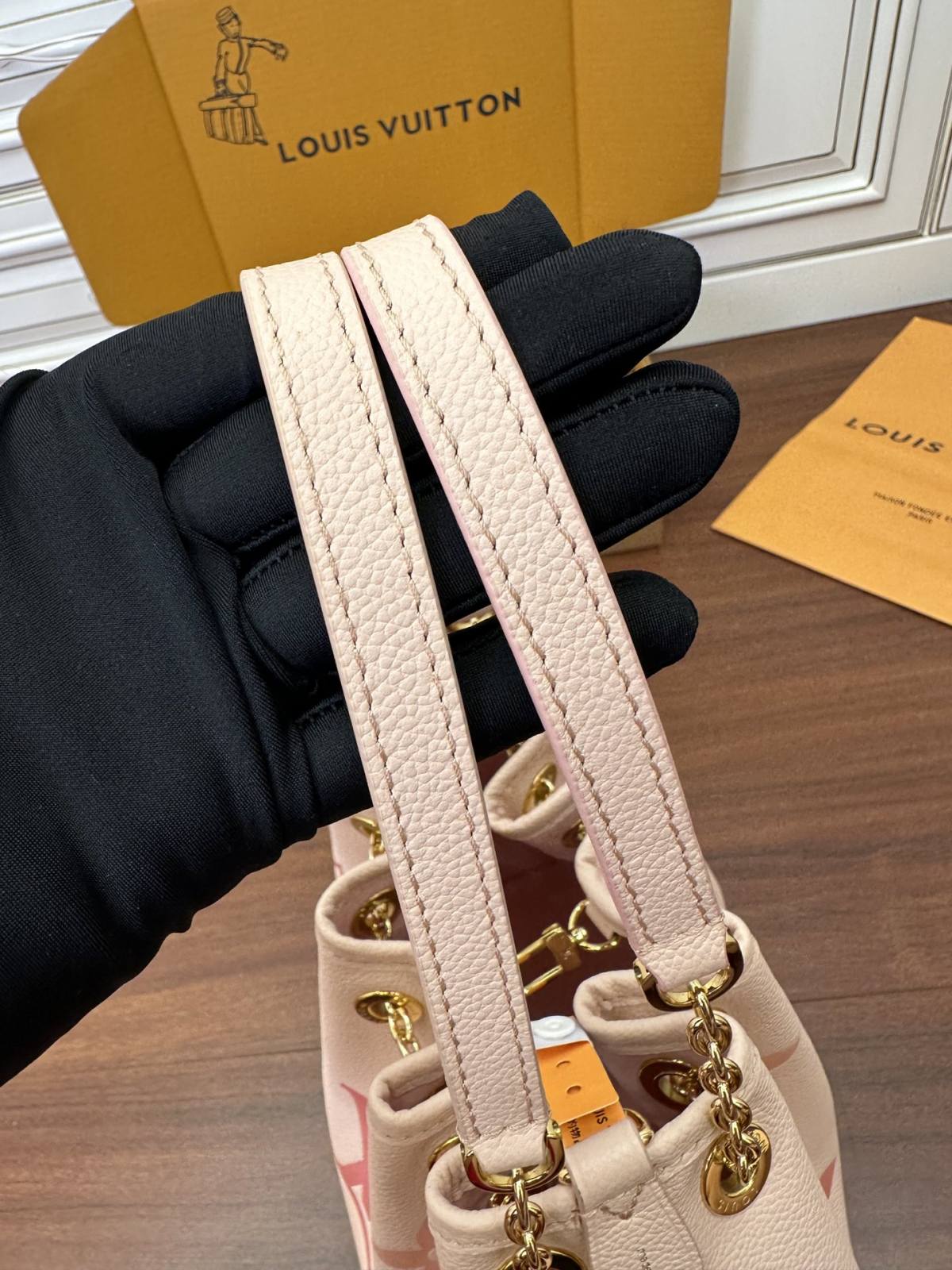 Ellebag Factory Replication Technique – Louis Vuitton Summer Bundle Handbag (M46492)-ʻOi aku ka maikaʻi o ka ʻeke Louis Vuitton ʻeke hoʻopunipuni ma ka hale kūʻai pūnaewele, ʻeke hoʻolālā kope ru