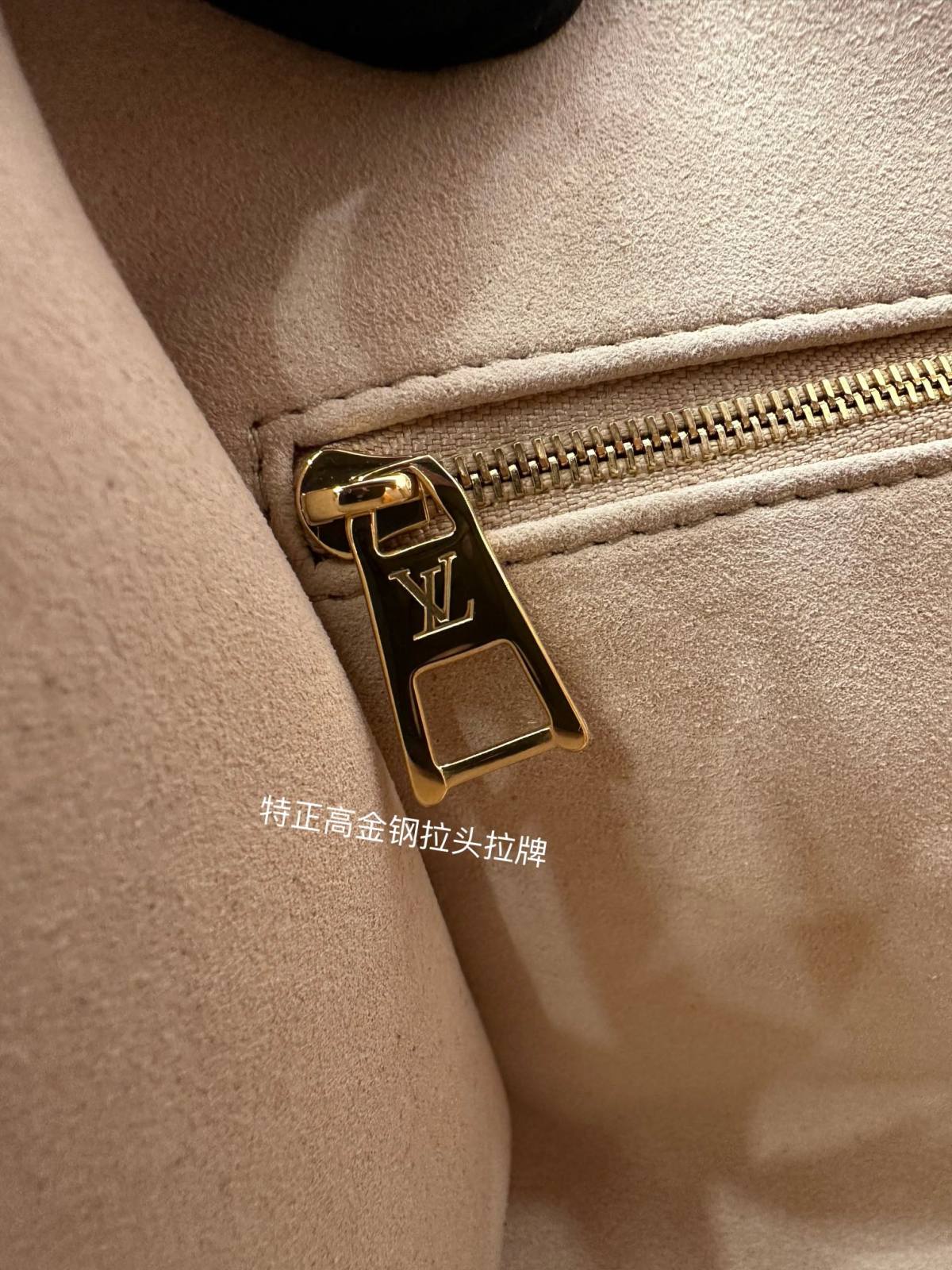 Ellebag Factory Replication Technique – Louis Vuitton ONTHEGO Small Handbag (M46513)-بهترين معيار جي جعلي لوئس ويٽون بيگ آن لائين اسٽور، ريپليڪا ڊيزائنر بيگ ru