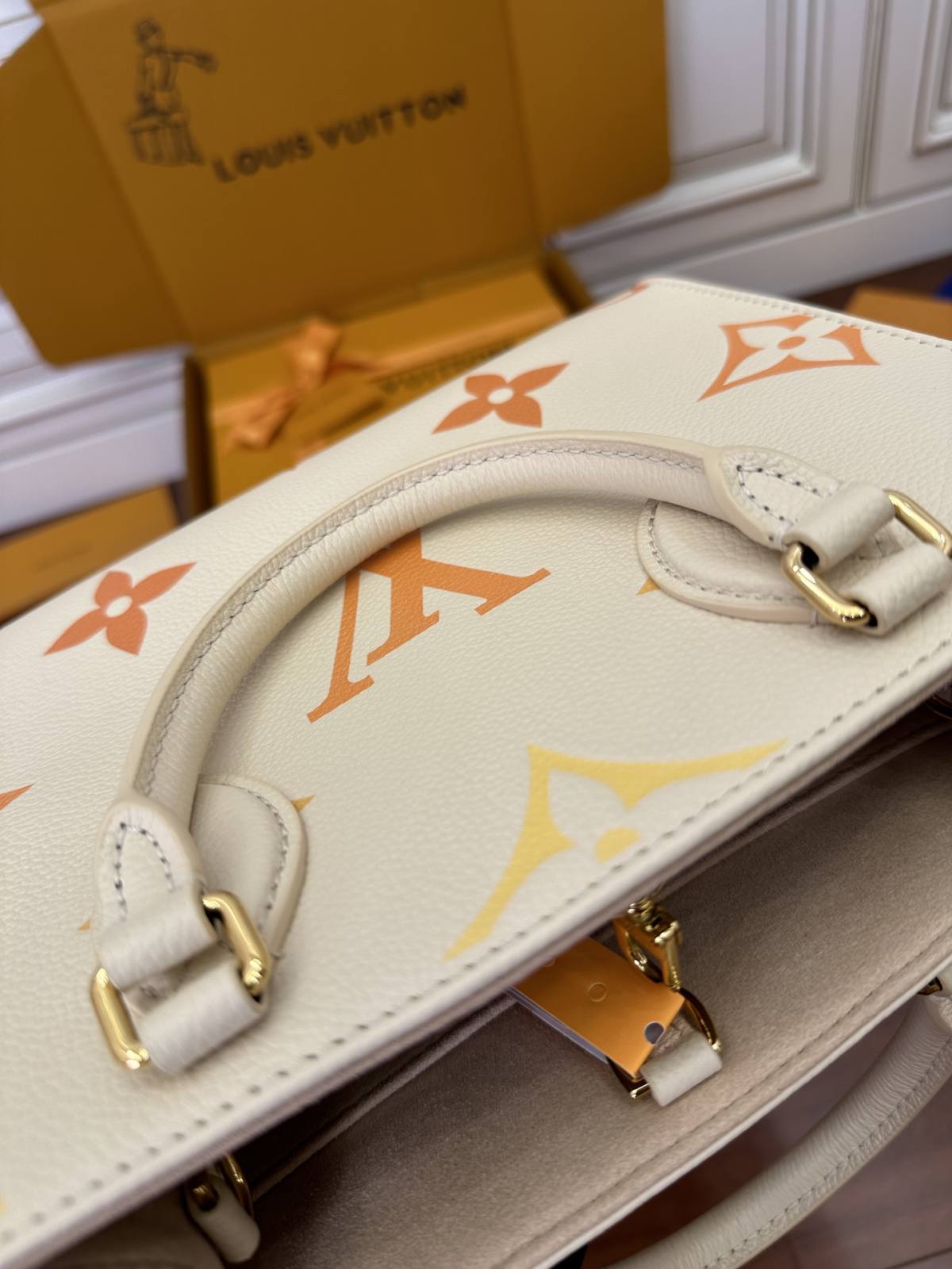 Ellebag Factory Replication Technique – Louis Vuitton ONTHEGO Small Handbag (M46513)-Magazin online de geanți Louis Vuitton fals de cea mai bună calitate, geantă de designer replica ru