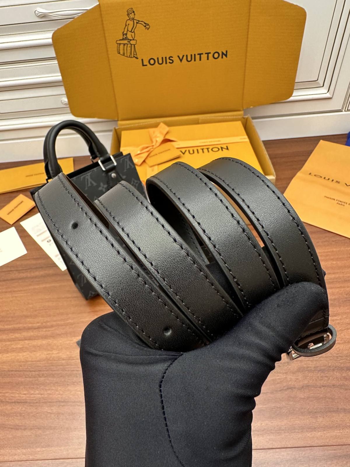 Ellebag Factory Replication Technique – Louis Vuitton Sac Plat Small (M46453)-ร้านค้าออนไลน์กระเป๋า Louis Vuitton ปลอมคุณภาพดีที่สุด, กระเป๋าออกแบบจำลอง ru