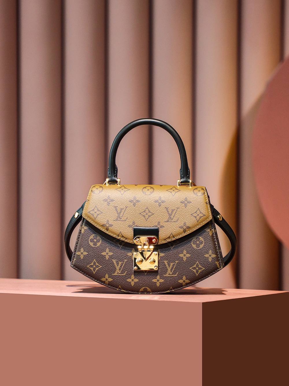 Ellebag Factory Replication Technique – Louis Vuitton Tilsitt Handbag (M46548)-最好的質量假路易威登包網上商店，複製設計師包 ru