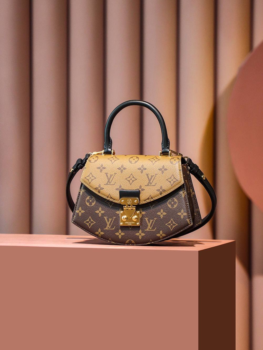 Ellebag Factory Replication Technique – Louis Vuitton Tilsitt Handbag (M46548)-最好的質量假路易威登包網上商店，複製設計師包 ru