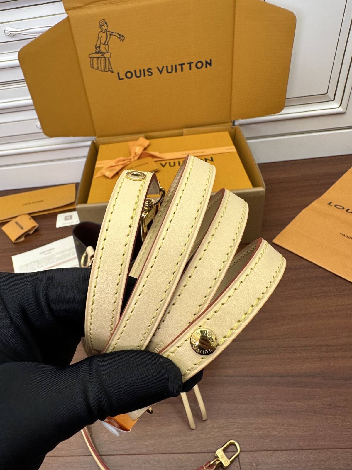 Ellebag Factory Replication Technique – Louis Vuitton NeoNoe Handbag (M46581)-Tienda en línea de bolsos Louis Vuitton falsos de la mejor calidad, réplica de bolsos de diseño ru