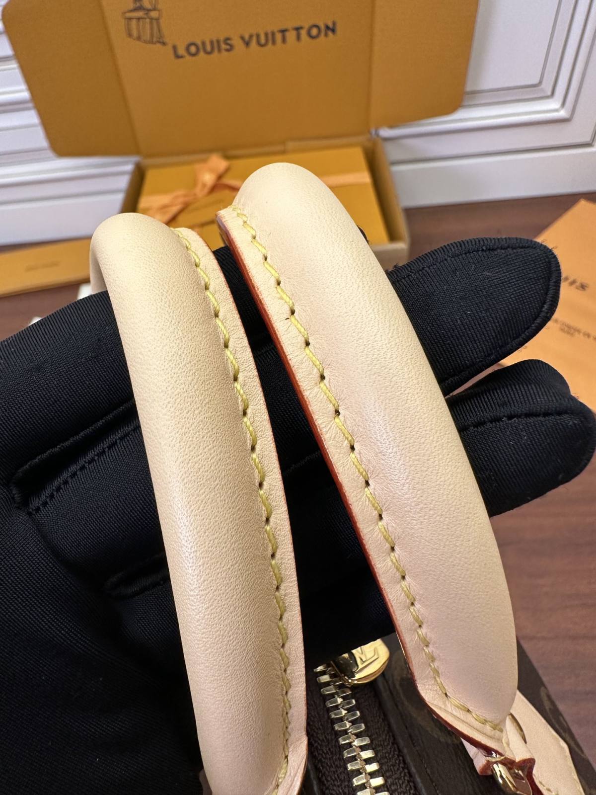 Ellebag Factory Replication Technique – Louis Vuitton SPEEDY BANDOULIÈRE 20 Handbag (M46594)-最好的質量假路易威登包網上商店，複製設計師包 ru