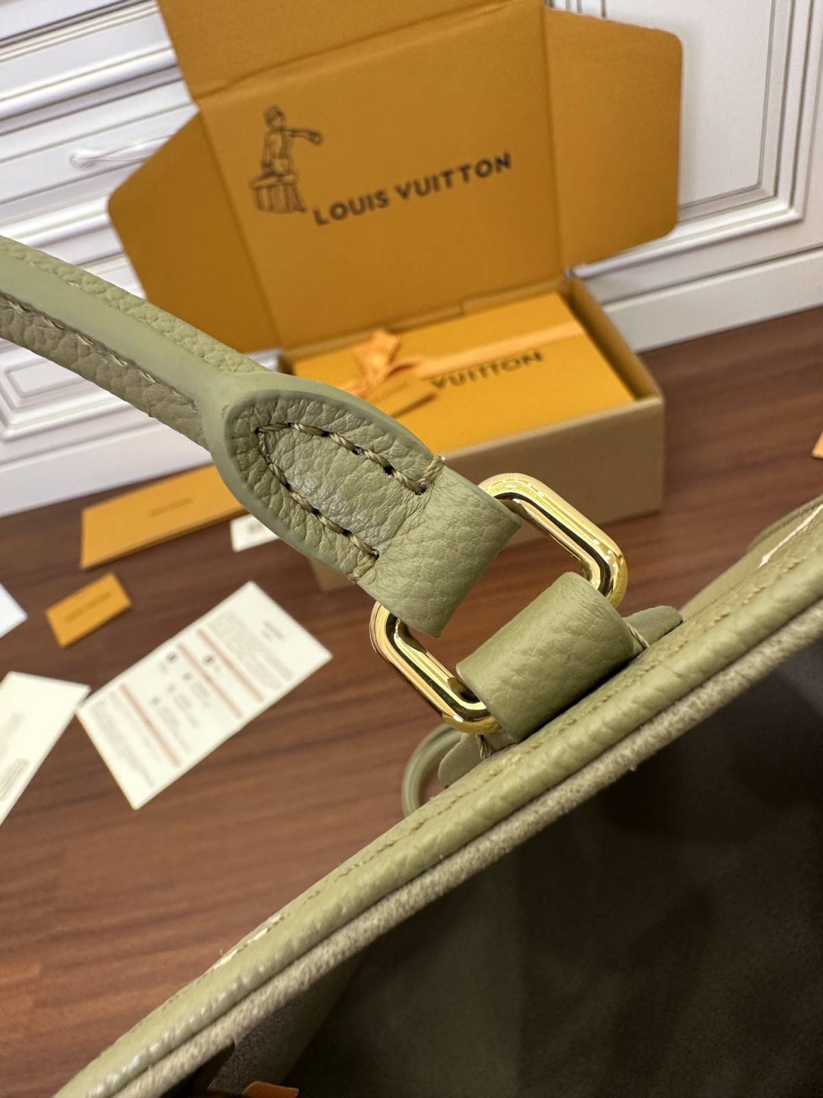 Ellebag Factory Replication Technique for Louis Vuitton Onthego M46647 Green Giant Monogram Full Leather-Լավագույն որակի կեղծ Louis Vuitton պայուսակների առցանց խանութ, Replica դիզայներական պայուսակ ru