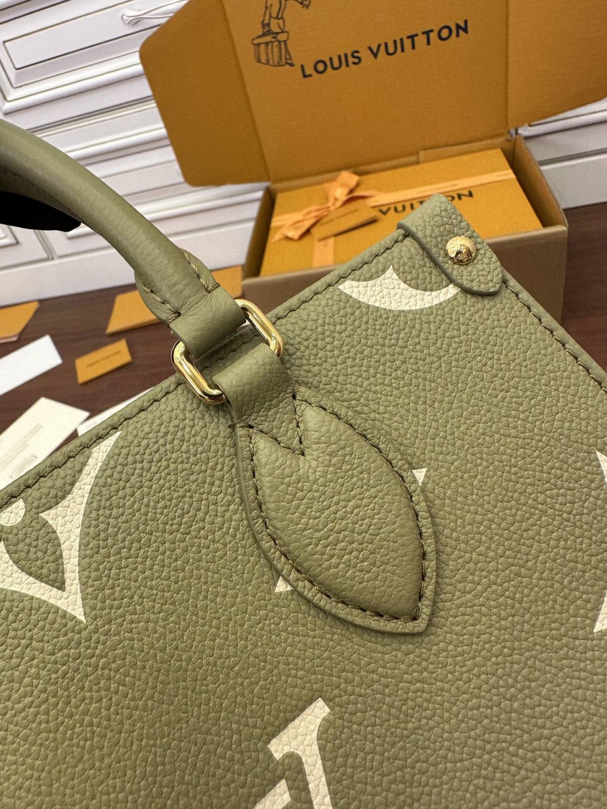 Ellebag Factory Replication Technique for Louis Vuitton Onthego M46647 Green Giant Monogram Full Leather-Negoziu in linea di borse Louis Vuitton falsi di migliore qualità, borsa di design di replica ru