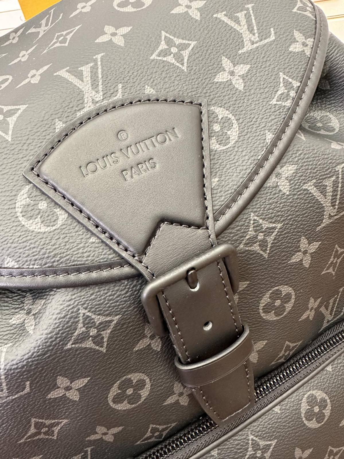 Ellebag Factory Replication Technique for Louis Vuitton Montsouris Backpack in Monogram Eclipse Black (M46683)-Kedai Dalam Talian Beg Louis Vuitton Palsu Kualiti Terbaik, Beg reka bentuk replika ru