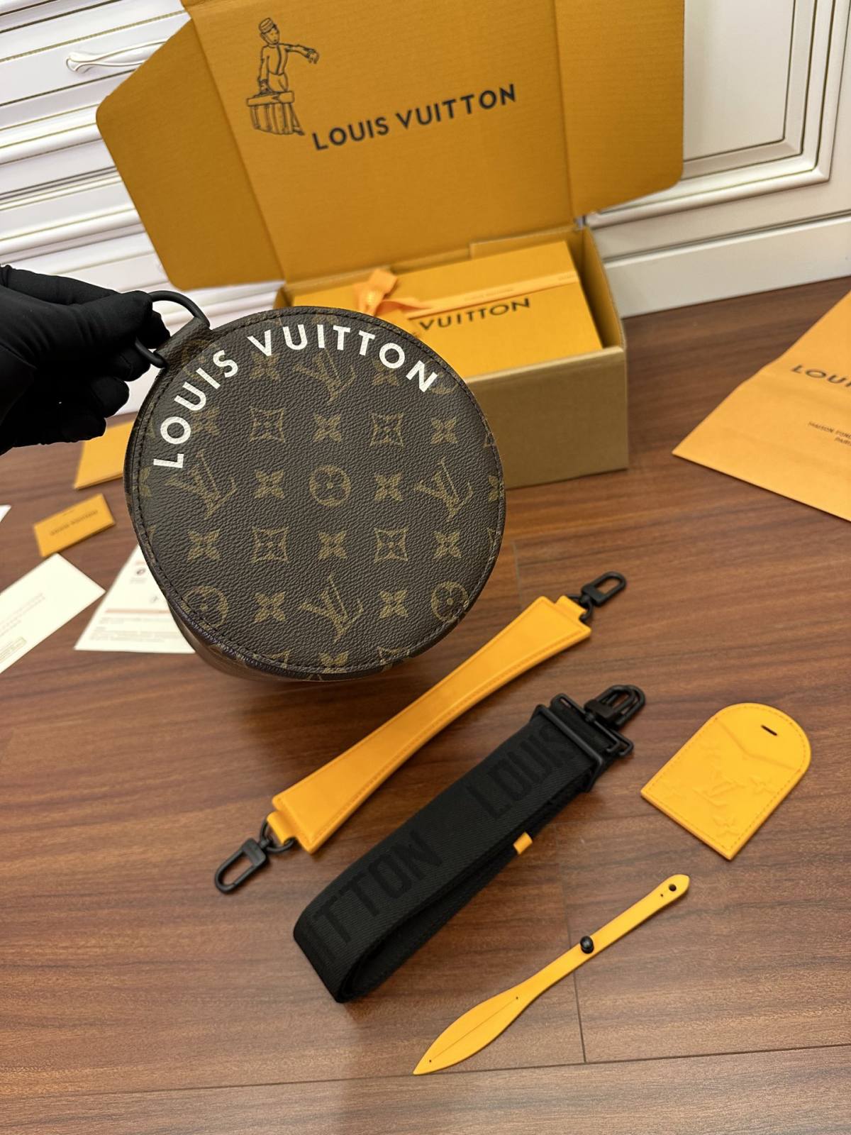 Ellebag Factory Replication Technique for Louis Vuitton Soft Polochon Handbag (M46691)-Best Quality Fake Louis Vuitton Bag Online Store, Replica designer bag ru