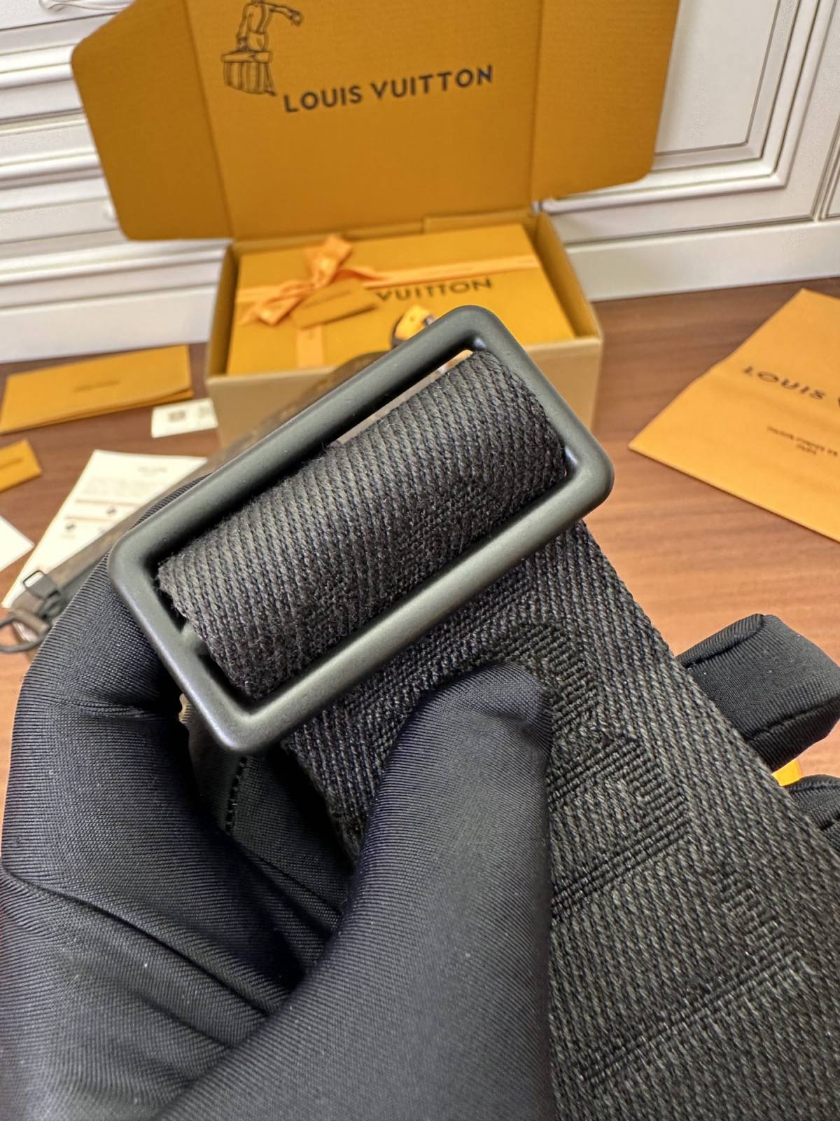 Ellebag Factory Replication Technique for Louis Vuitton Soft Polochon Handbag (M46691)-Καλύτερης ποιότητας Fake Louis Vuitton Ηλεκτρονικό κατάστημα, Replica designer bag ru