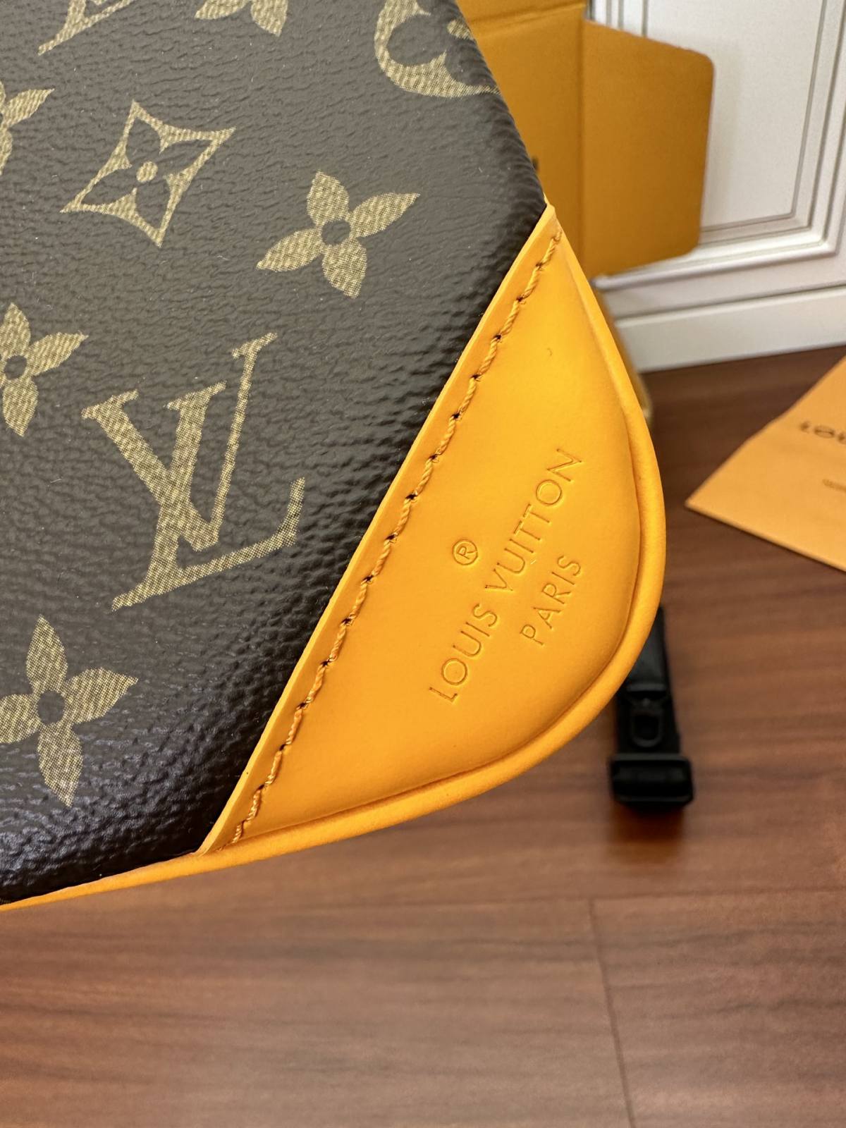 Ellebag Factory Replication Technique for Louis Vuitton Trio Messenger Bag (M46694) with Yellow Leather-Meilleure qualité de faux sac Louis Vuitton en ligne, réplique de sac de créateur ru