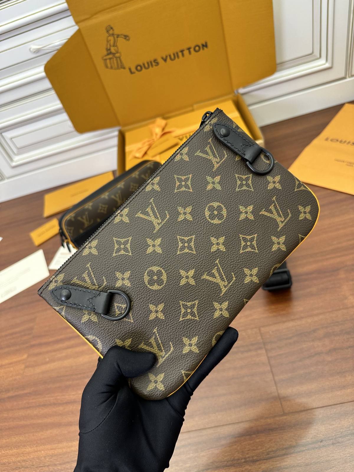 Ellebag Factory Replication Technique for Louis Vuitton Trio Messenger Bag (M46694) with Yellow Leather-Paras laatu väärennetty Louis Vuitton laukku verkkokauppa, replika suunnittelija laukku ru