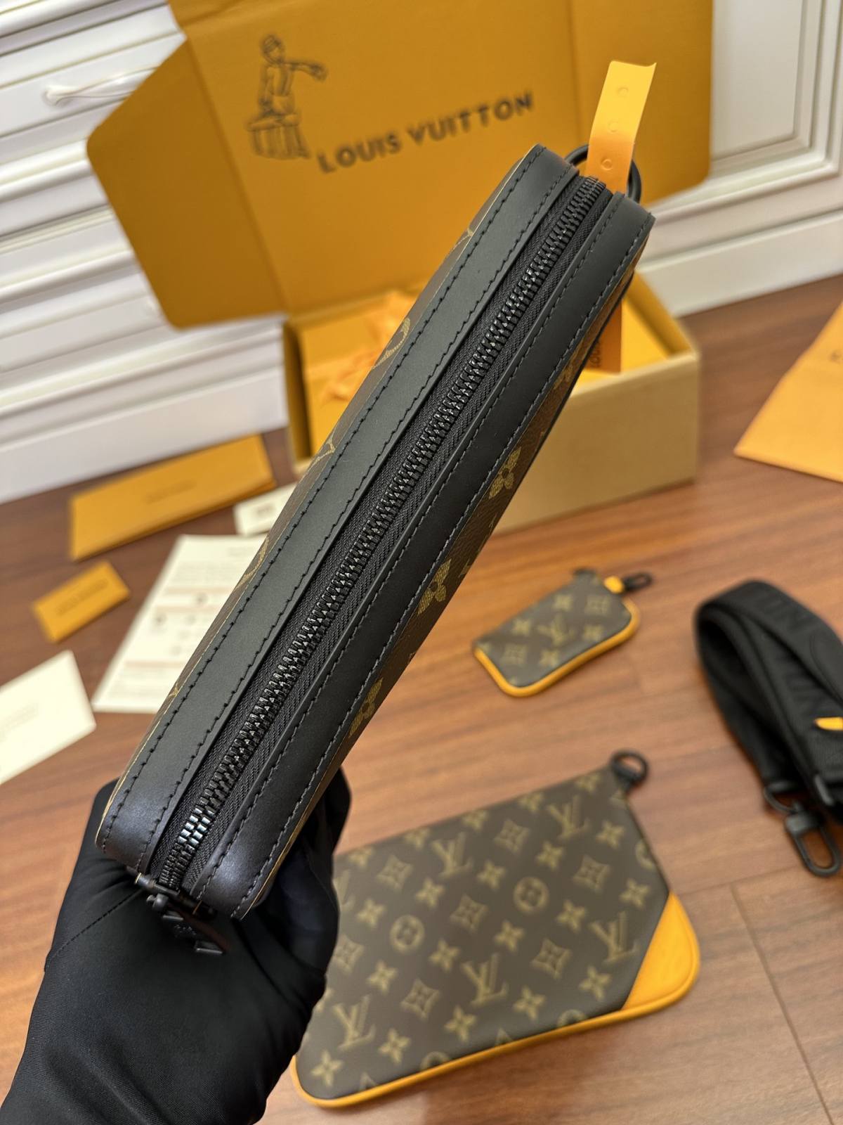 Ellebag Factory Replication Technique for Louis Vuitton Trio Messenger Bag (M46694) with Yellow Leather-Best Quality Replica designer Bag factory in China