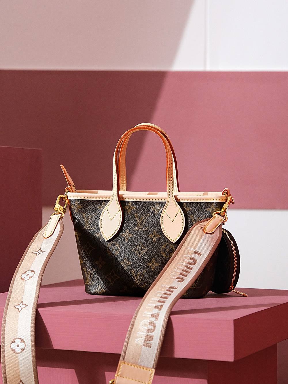 Ellebag new comming replica bag: Neverfull BB New Handbag (M46705)-Best Quality Fake Louis Vuitton Bag Online Store, Replica designer bag ru