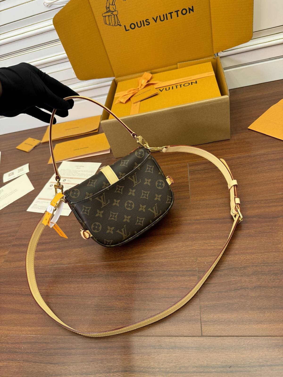 Ellebag replication of the Louis Vuitton SAUMUR BB Handbag (M46740)-Najlepsza jakość fałszywych torebek Louis Vuitton Sklep internetowy, projektant repliki torebki ru