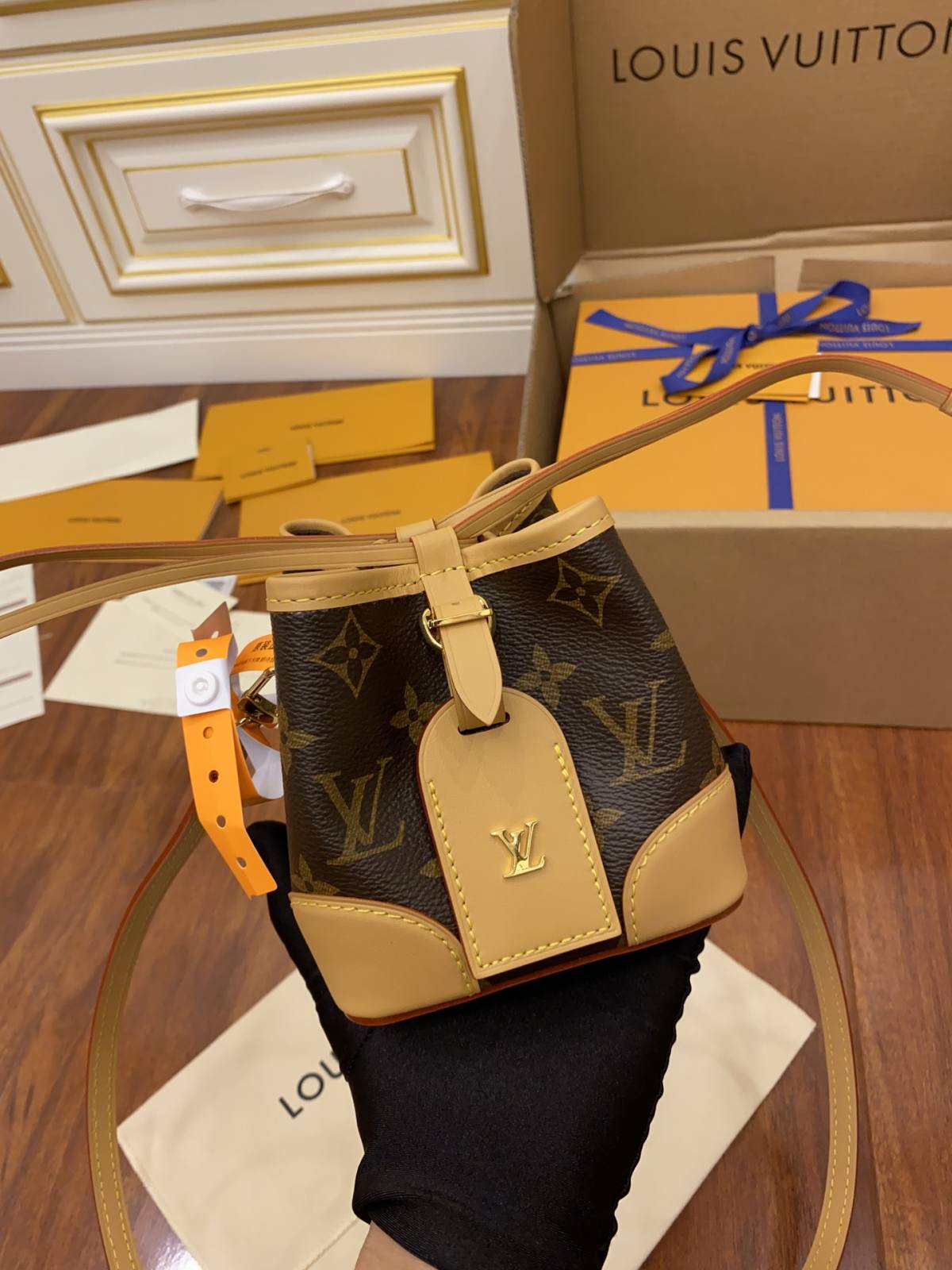 Ellebag’s Masterful Replica: The Louis Vuitton M57099 Noe Purse – A Tribute to Elegance and Craftsmanship-Negozio in linea della borsa falsa di Louis Vuitton di migliore qualità, borsa del progettista della replica ru