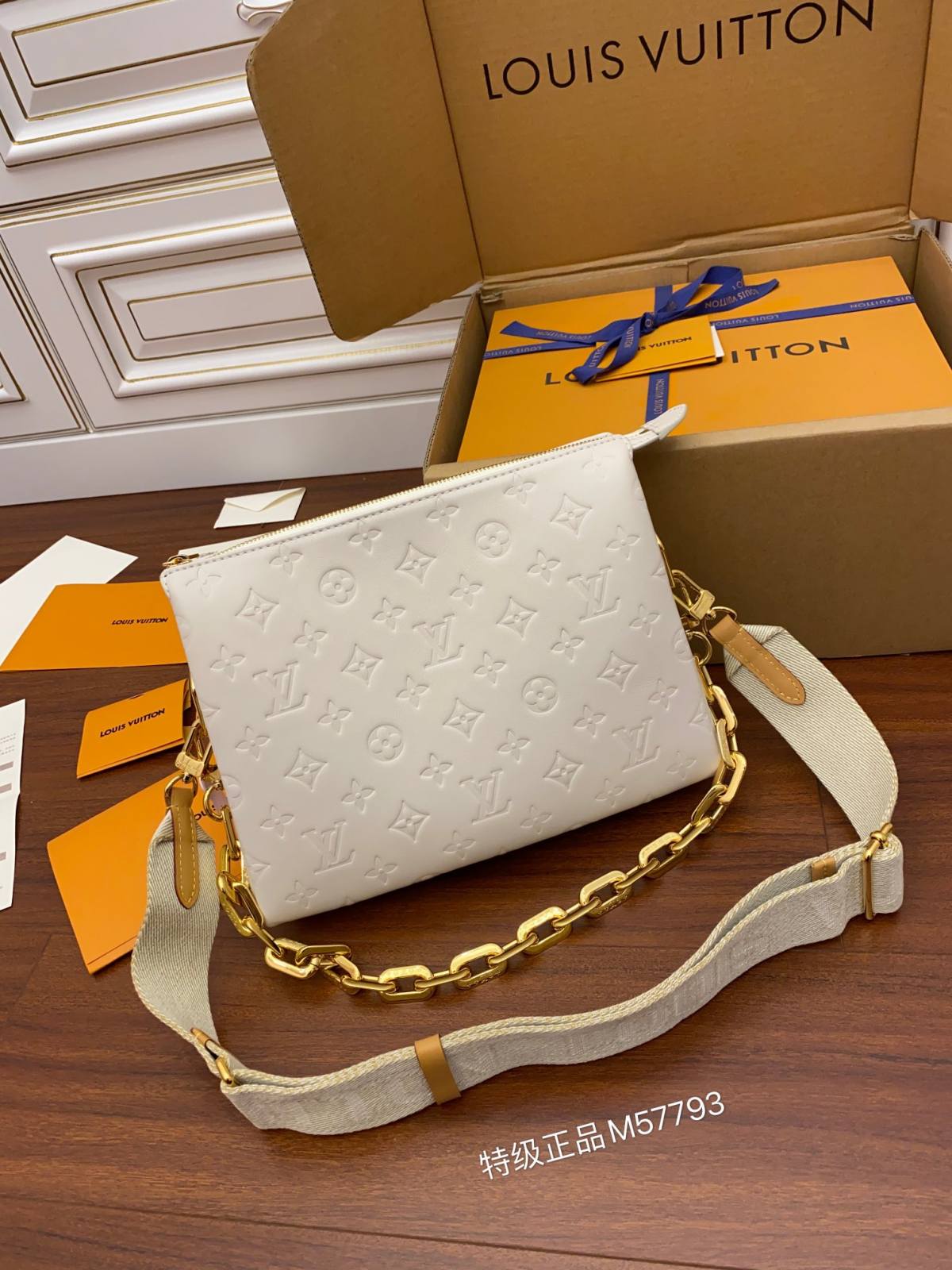 Ellebag’s Masterful Replica: Louis Vuitton M57793 Coussin Small Handbag in Fluffy Sheepskin-Best Quality Fake Louis Vuitton Bag Online Store, Replica designer bag ru