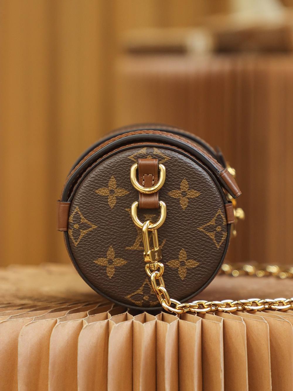 Ellebag’s Exquisite Replication of Louis Vuitton M57835 PAPILLON TRUNK in Classic Brown Epi Leather-Magazin online de geanți Louis Vuitton fals de cea mai bună calitate, geantă de designer replica ru