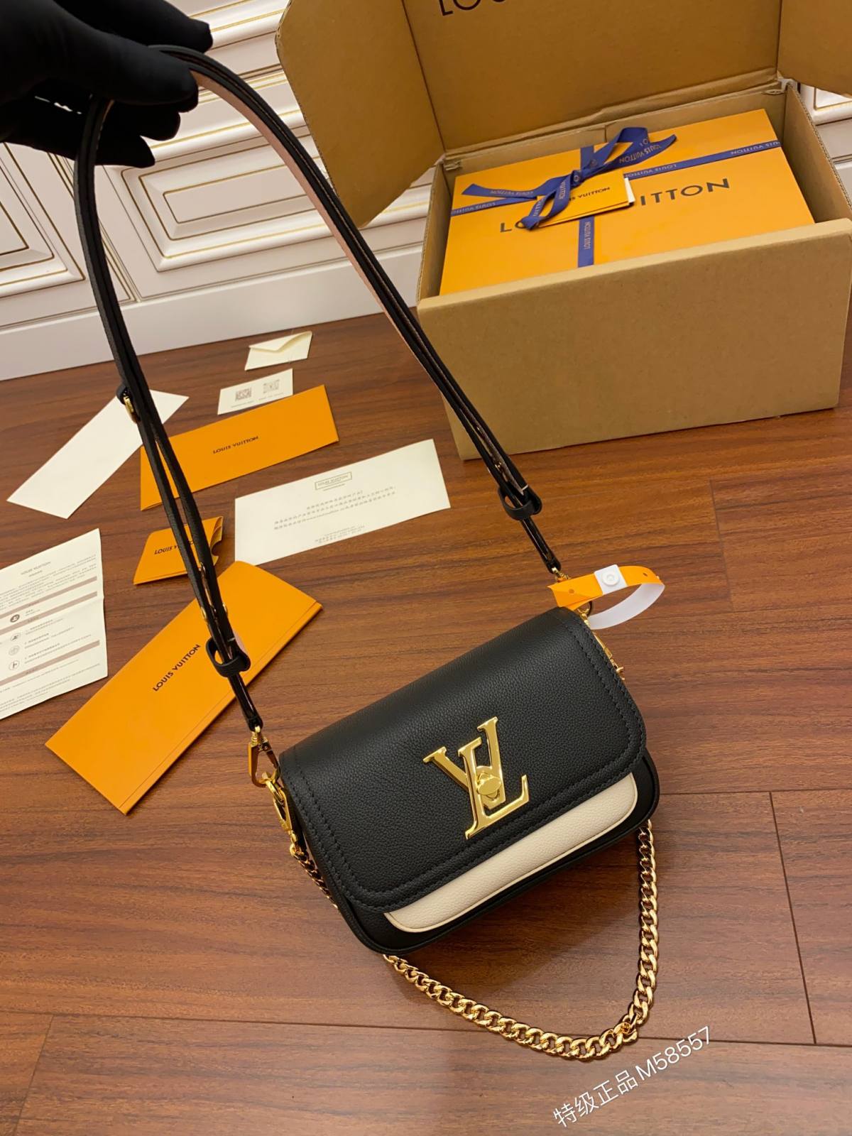 Ellebag Factory’s Replication Craftsmanship for Louis Vuitton LOCKME TENDER Handbag (M58557) – Black-Najlepsza jakość fałszywych torebek Louis Vuitton Sklep internetowy, projektant repliki torebki ru