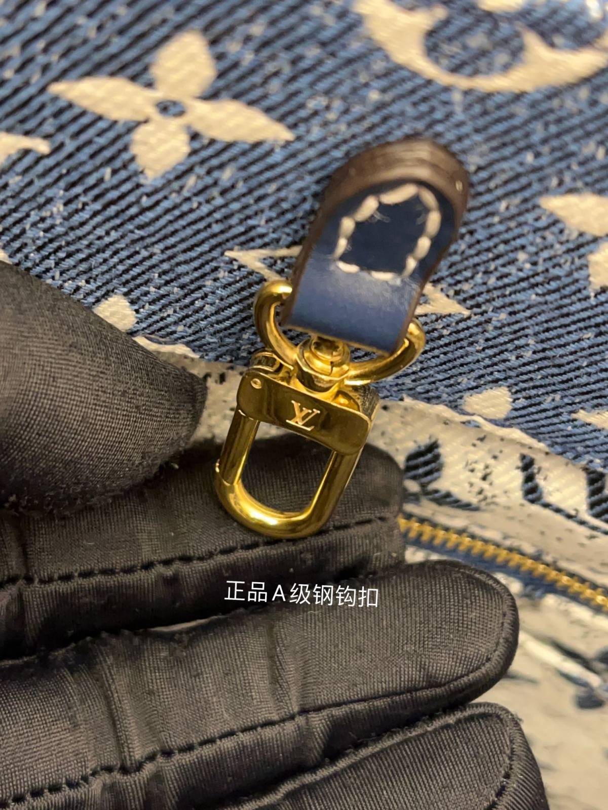 Ellebag Factory’s Replication Craftsmanship for Louis Vuitton ONTHEGO Medium Handbag (M59608) – Onthego Monogram Embossed Denim-Bedste kvalitet Fake Louis Vuitton Bag Online Store, Replica designer bag ru