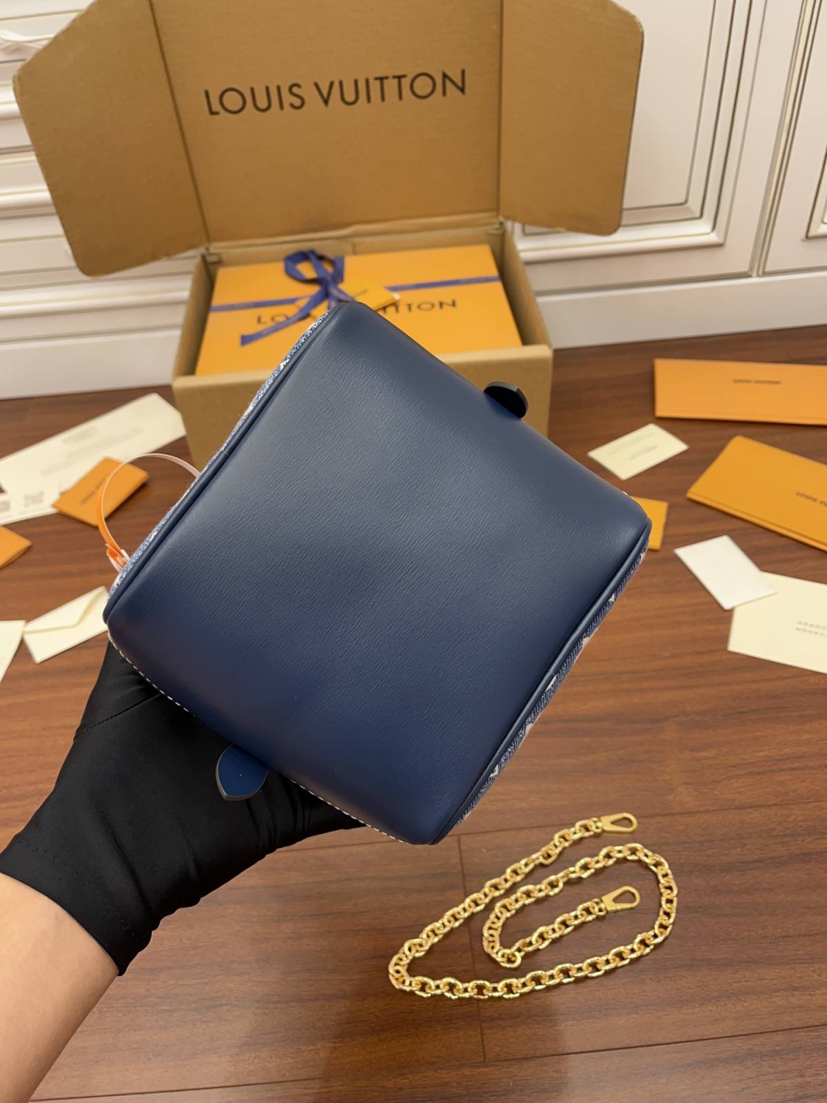 Ellebag’s Exquisite Replication of Louis Vuitton M59611 Square Bag – A Denim Delight-Zoo Zoo Fake Louis Vuitton Hnab Online Khw, Replica designer hnab ru