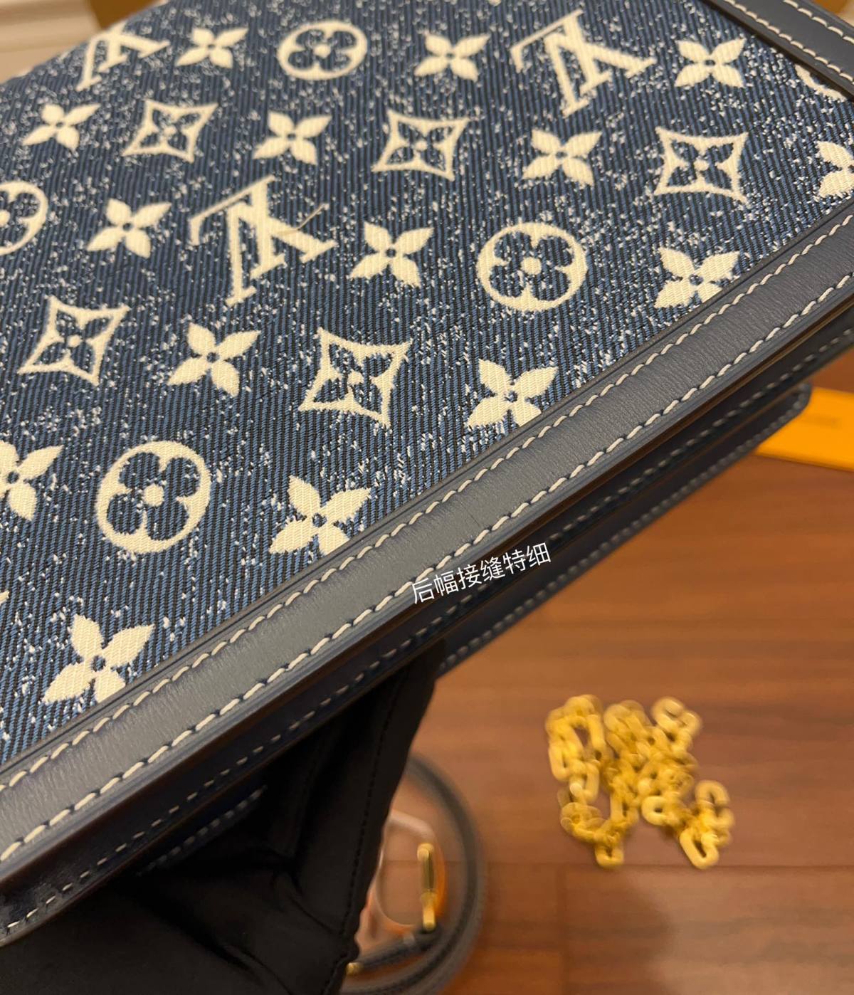 Ellebag’s Masterful Replica of Louis Vuitton M59631 DAUPHINE Medium Handbag – A Denim Marvel-Legjobb minőségű hamis Louis Vuitton táska online áruház, replika designer táska ru