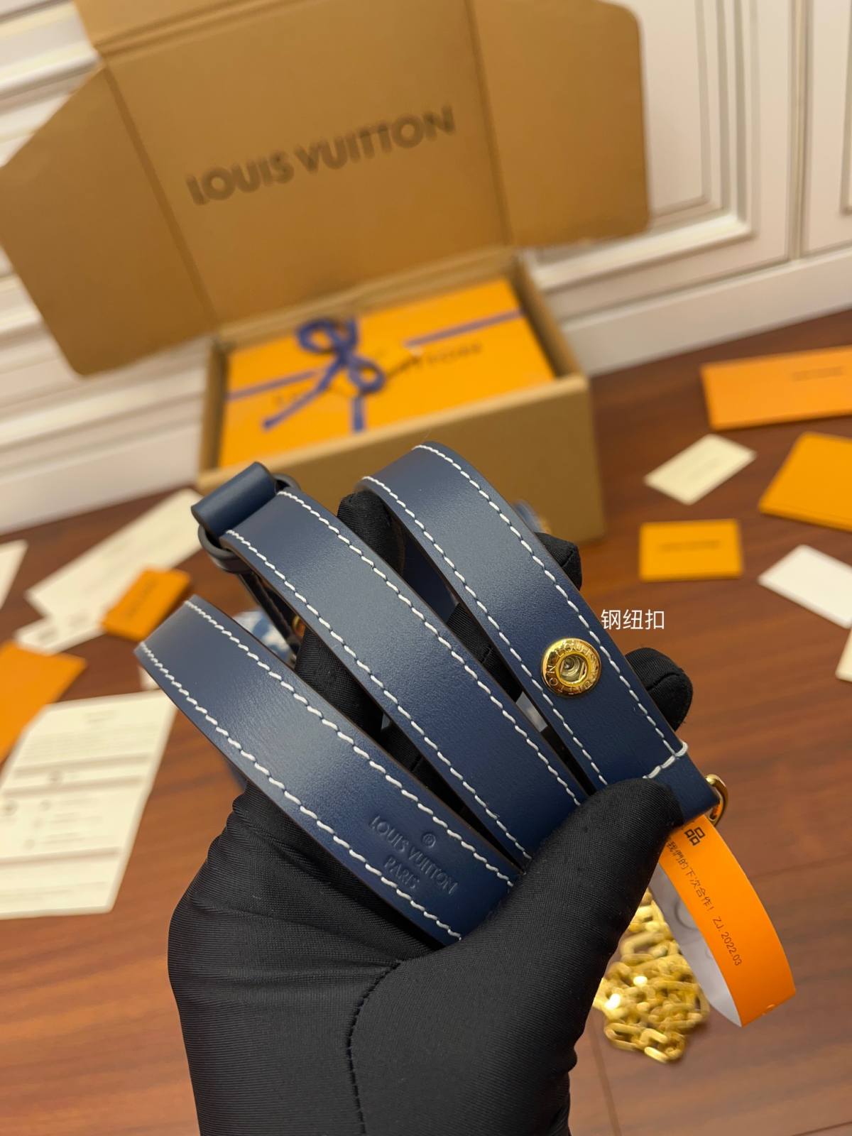 Ellebag’s Masterful Replica of Louis Vuitton M59631 DAUPHINE Medium Handbag – A Denim Marvel-Legjobb minőségű hamis Louis Vuitton táska online áruház, replika designer táska ru